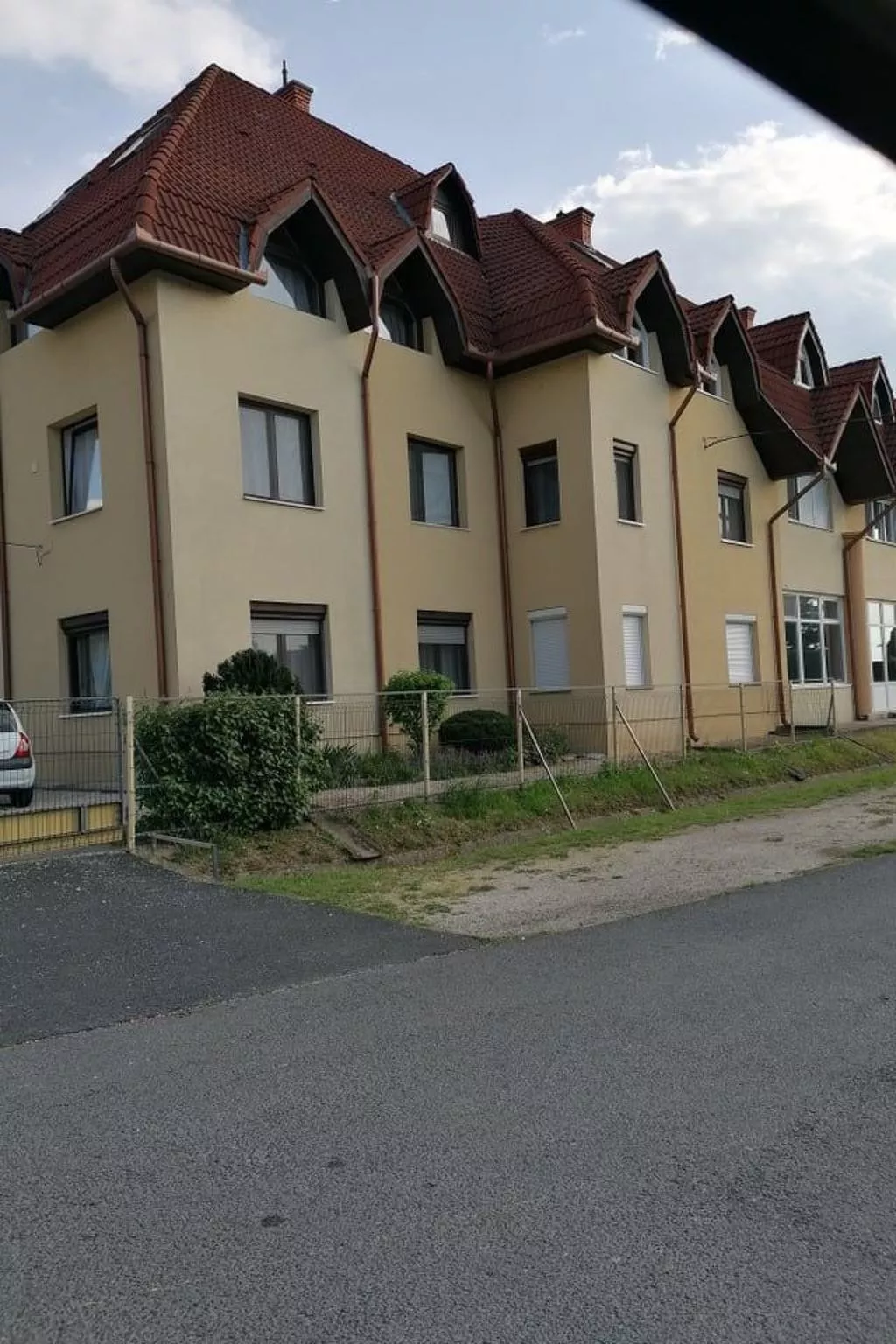 In Balatonlelle mit Garten