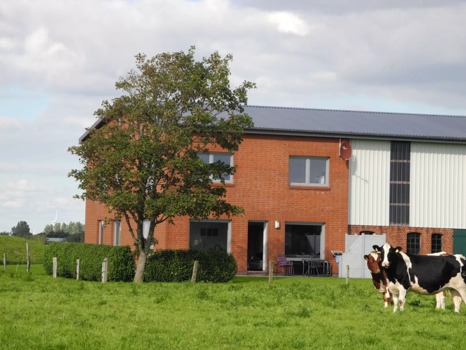 Geräumiges Ferienhaus mit Garten und Weitblick