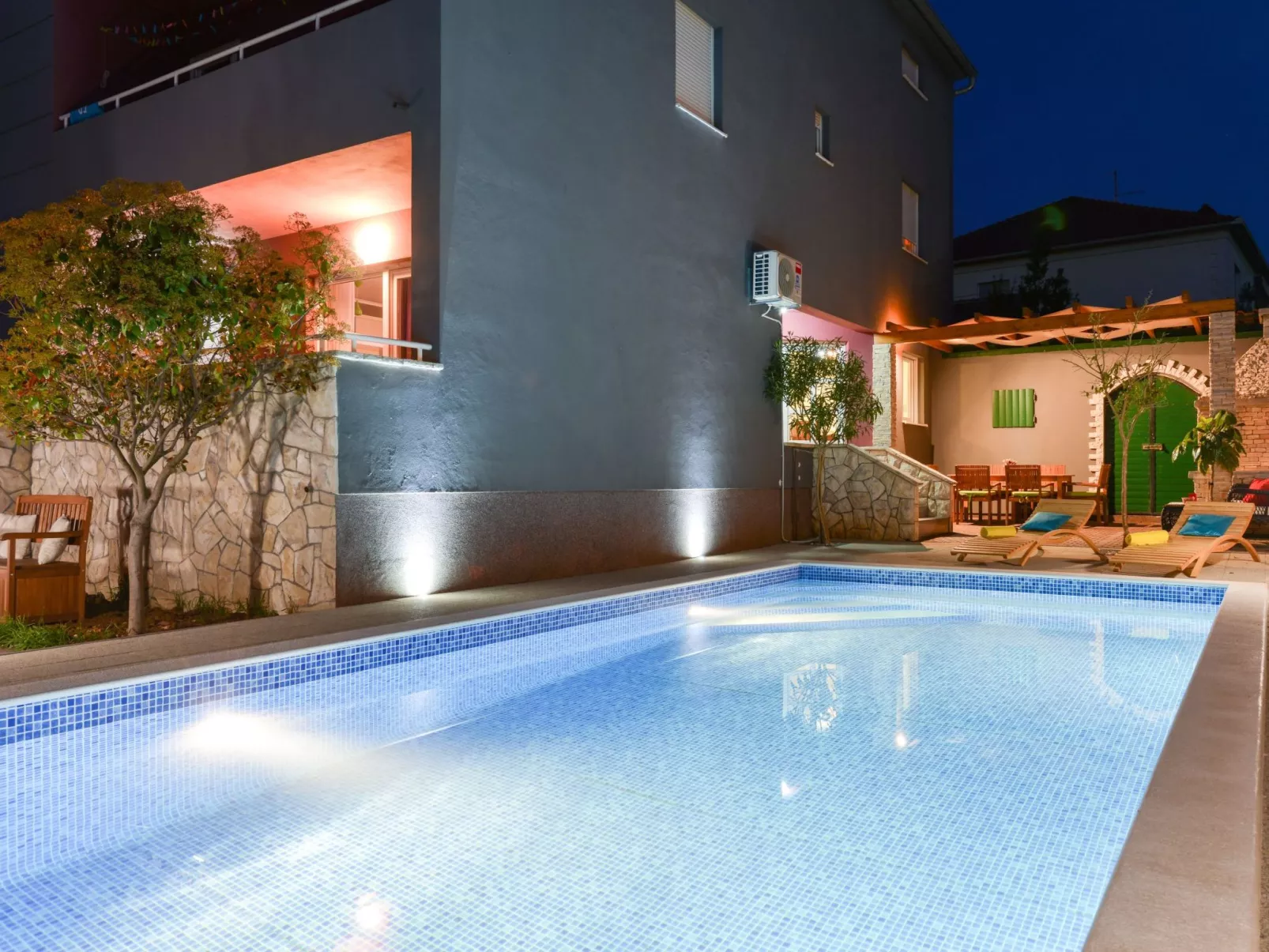 Villa Šima- Luxusappartement mit privatem Pool