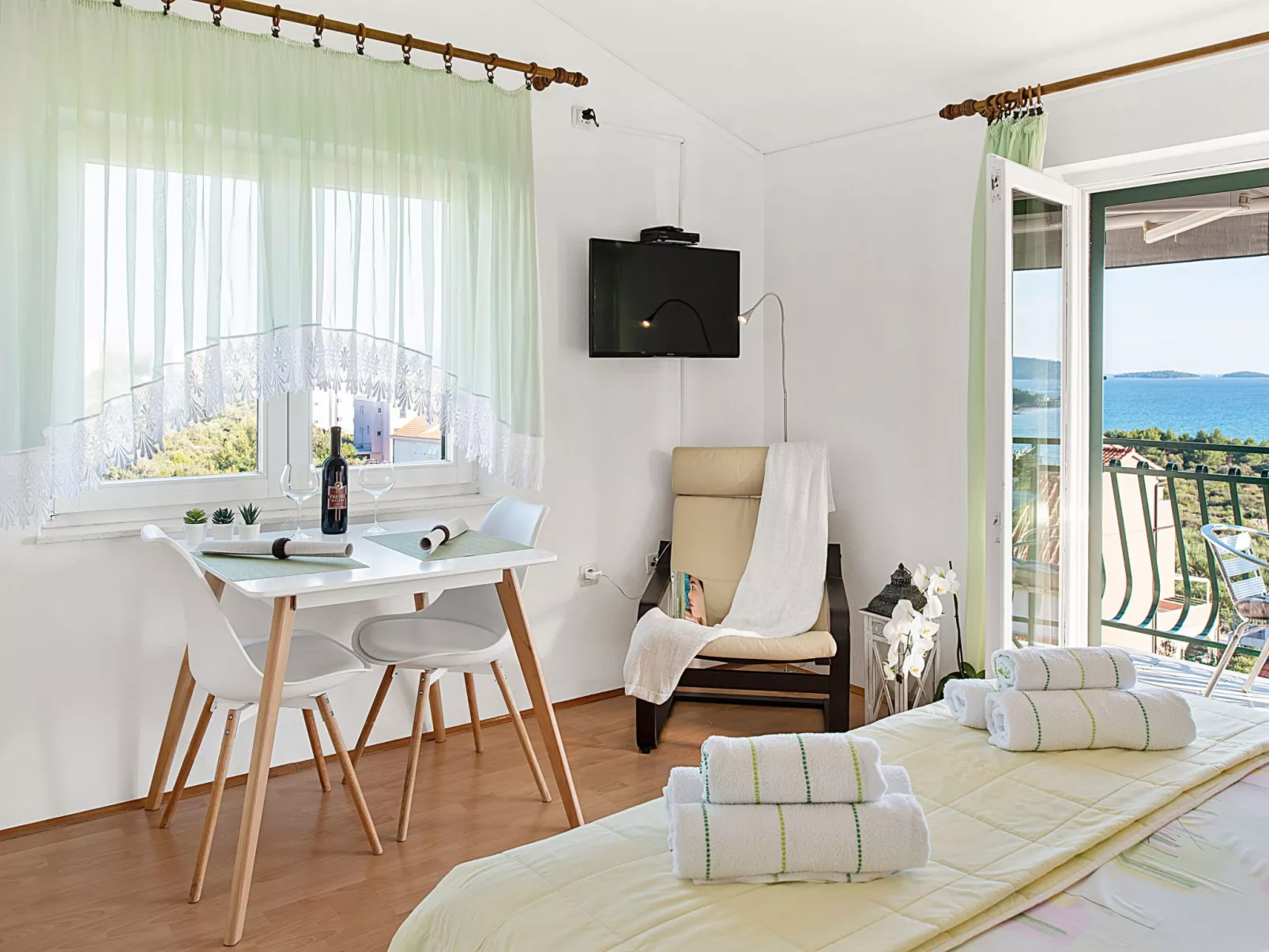 Appartement mit Balkon