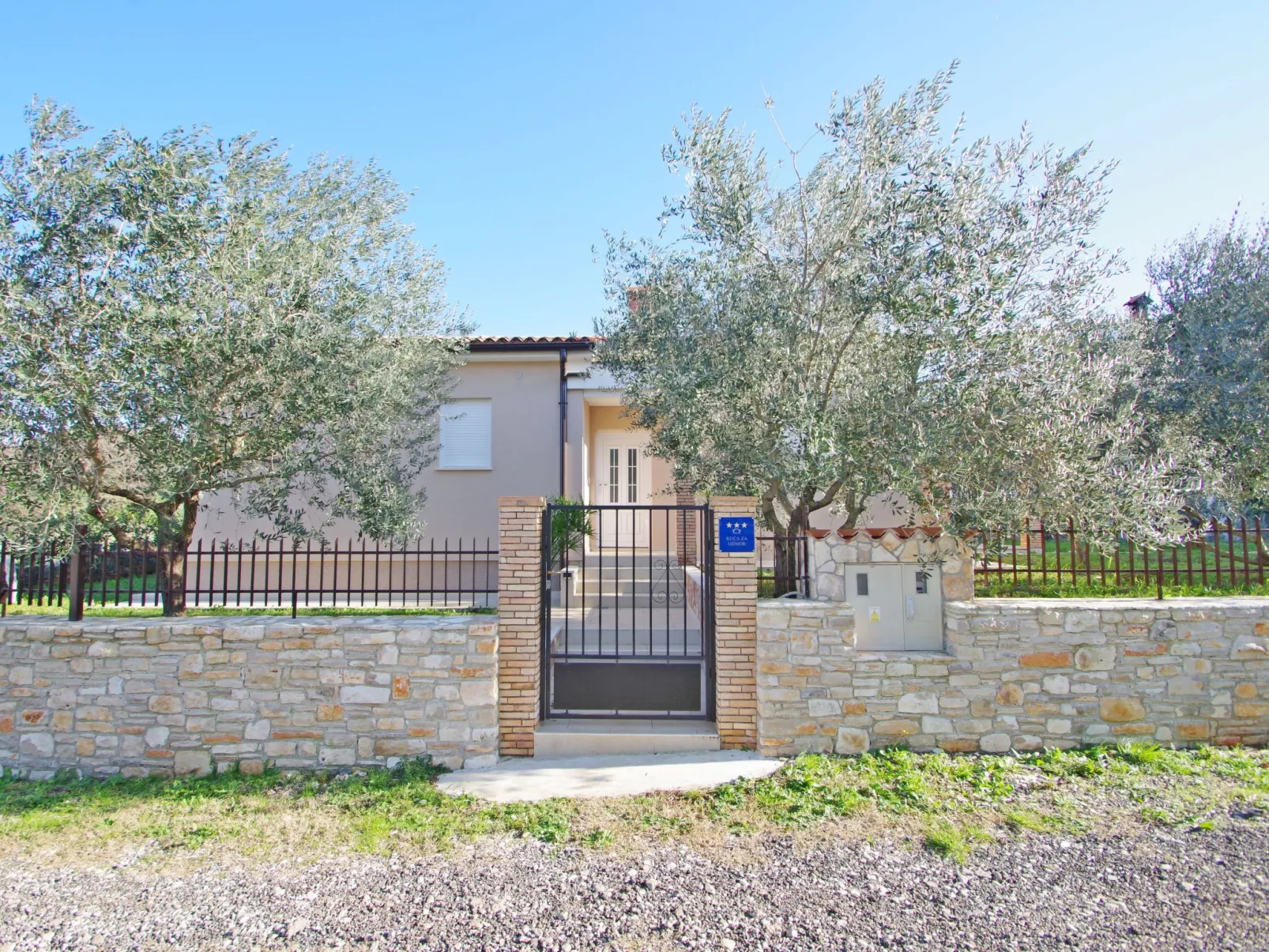 Gemütlicher Familienausflug in einem ruhigen Vorort von Pula