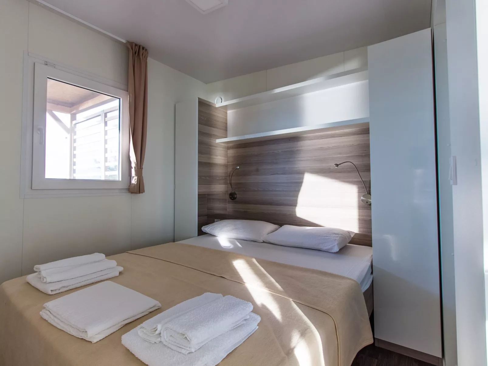 Mobilheim für 4 Erwachsene und 2 Kinder