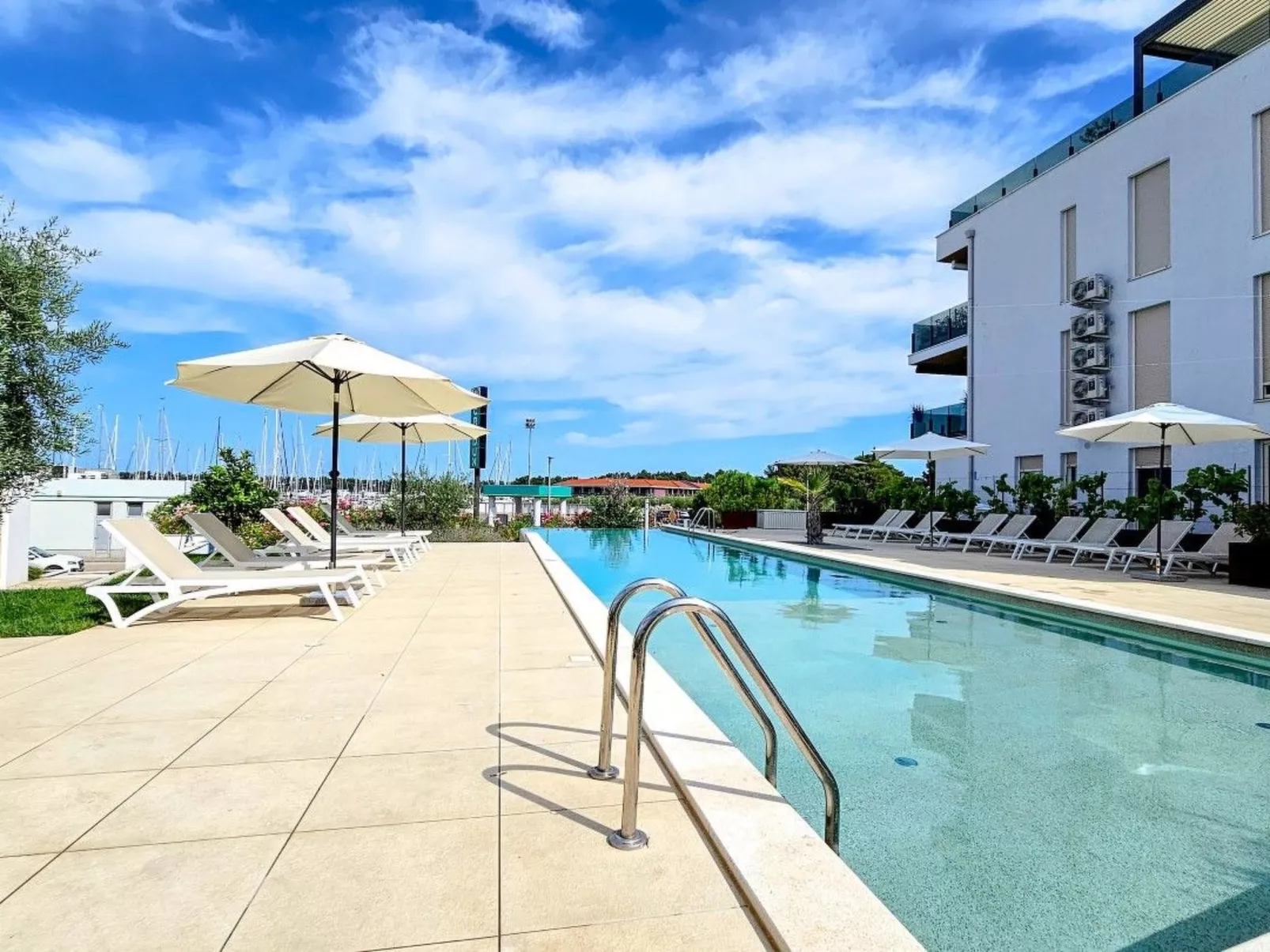 Green Oasis mit Schwimmbad