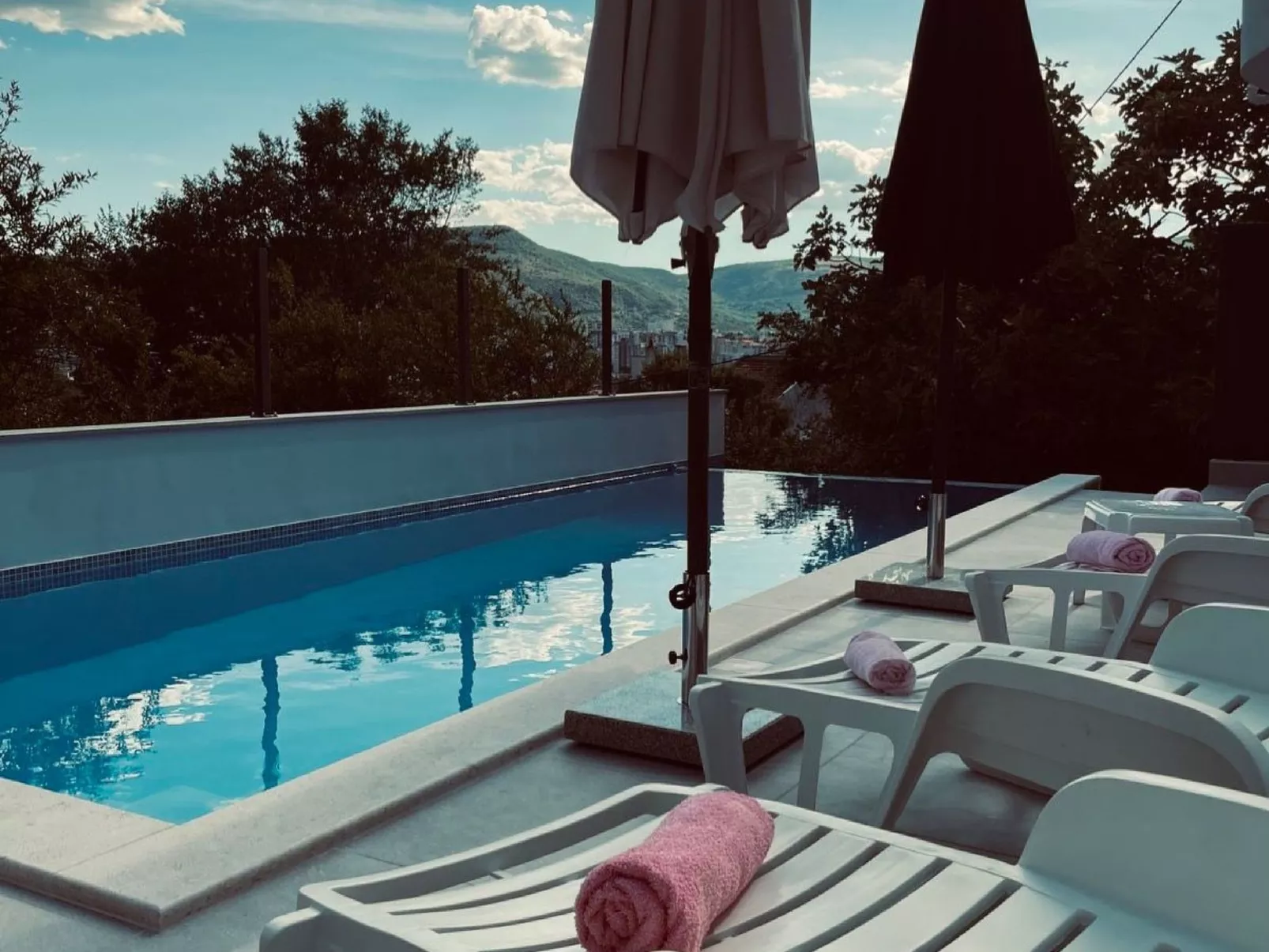 Casa Divani Apartment mit Pool für einen angenehmen Aufenthalt