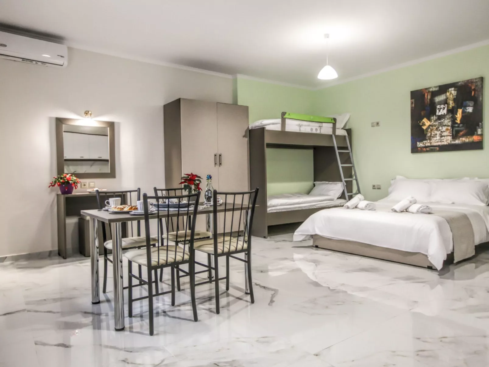 Del Sol Meteora Luxurious Family Suites1