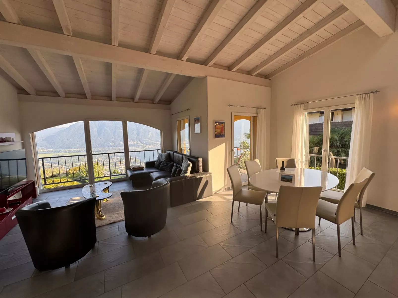 La Camelina - Contra