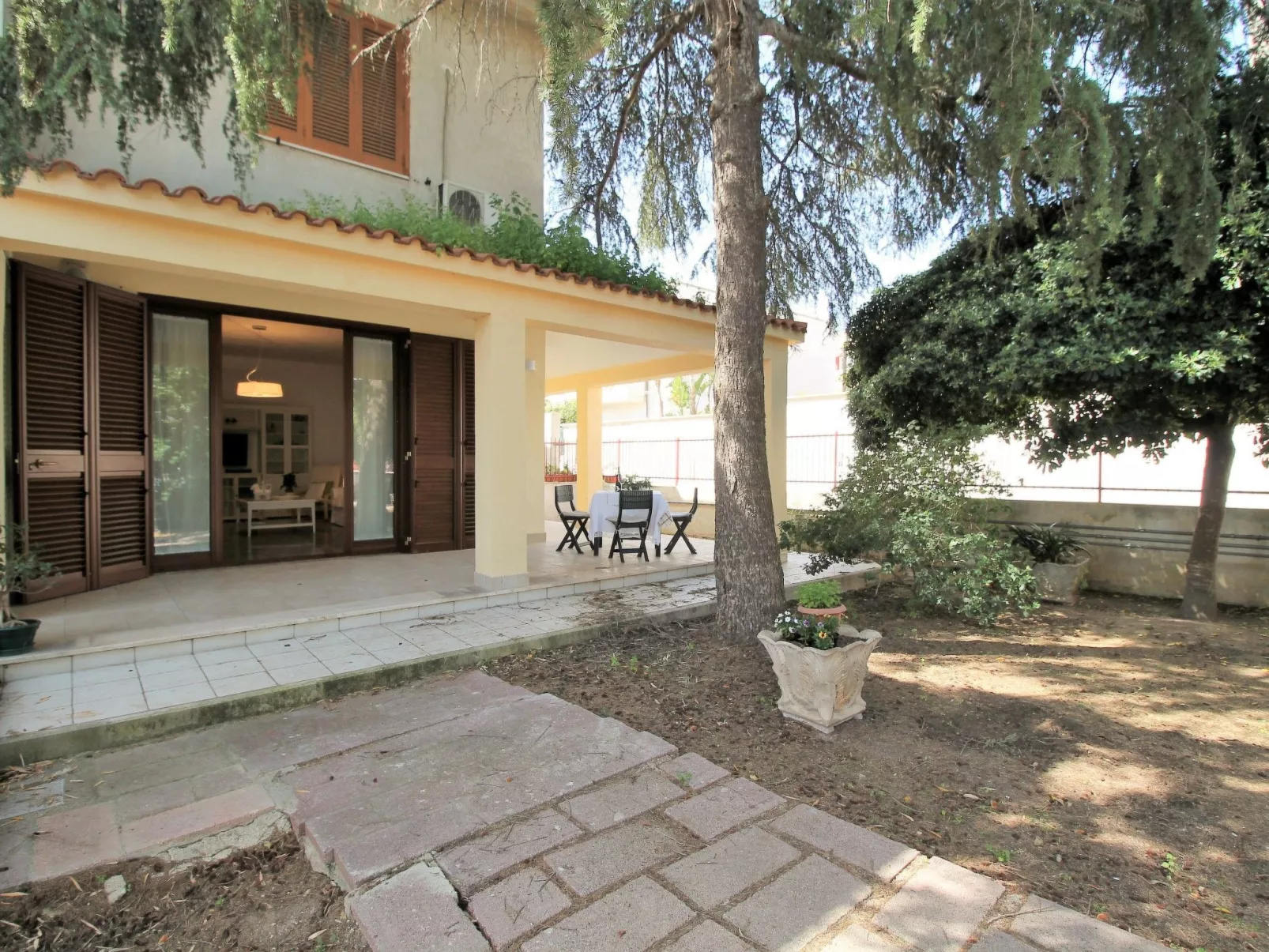 In Pulsano mit Garten