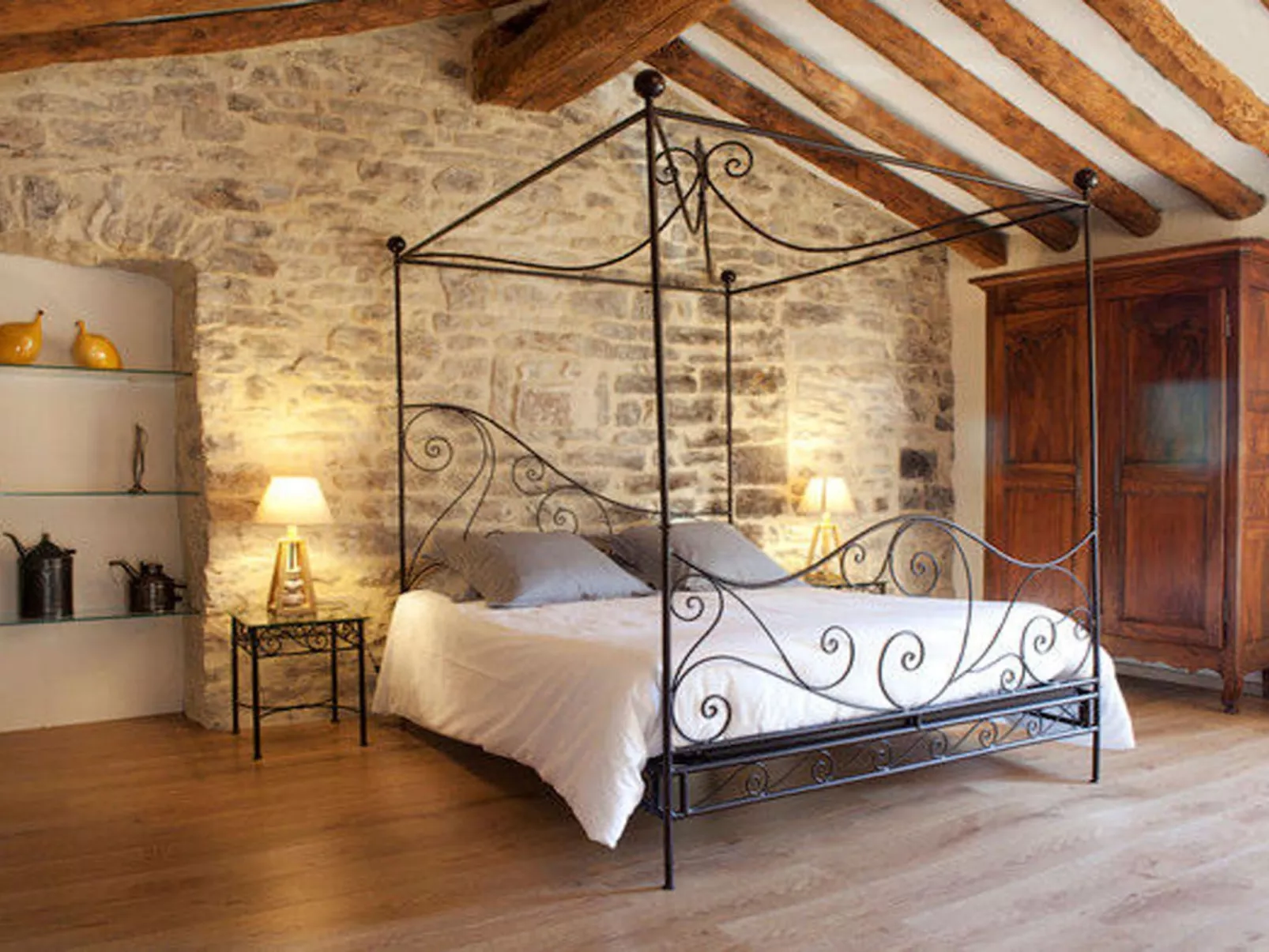 Domäne "Pavillon Mathéo" mit Infinity-Pool