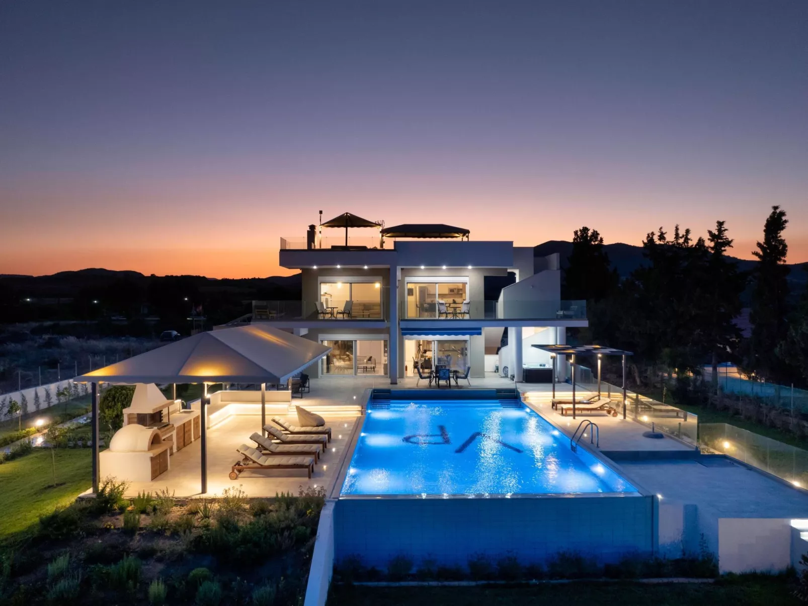 Strandvilla Viviane Paulos für 12 Personen