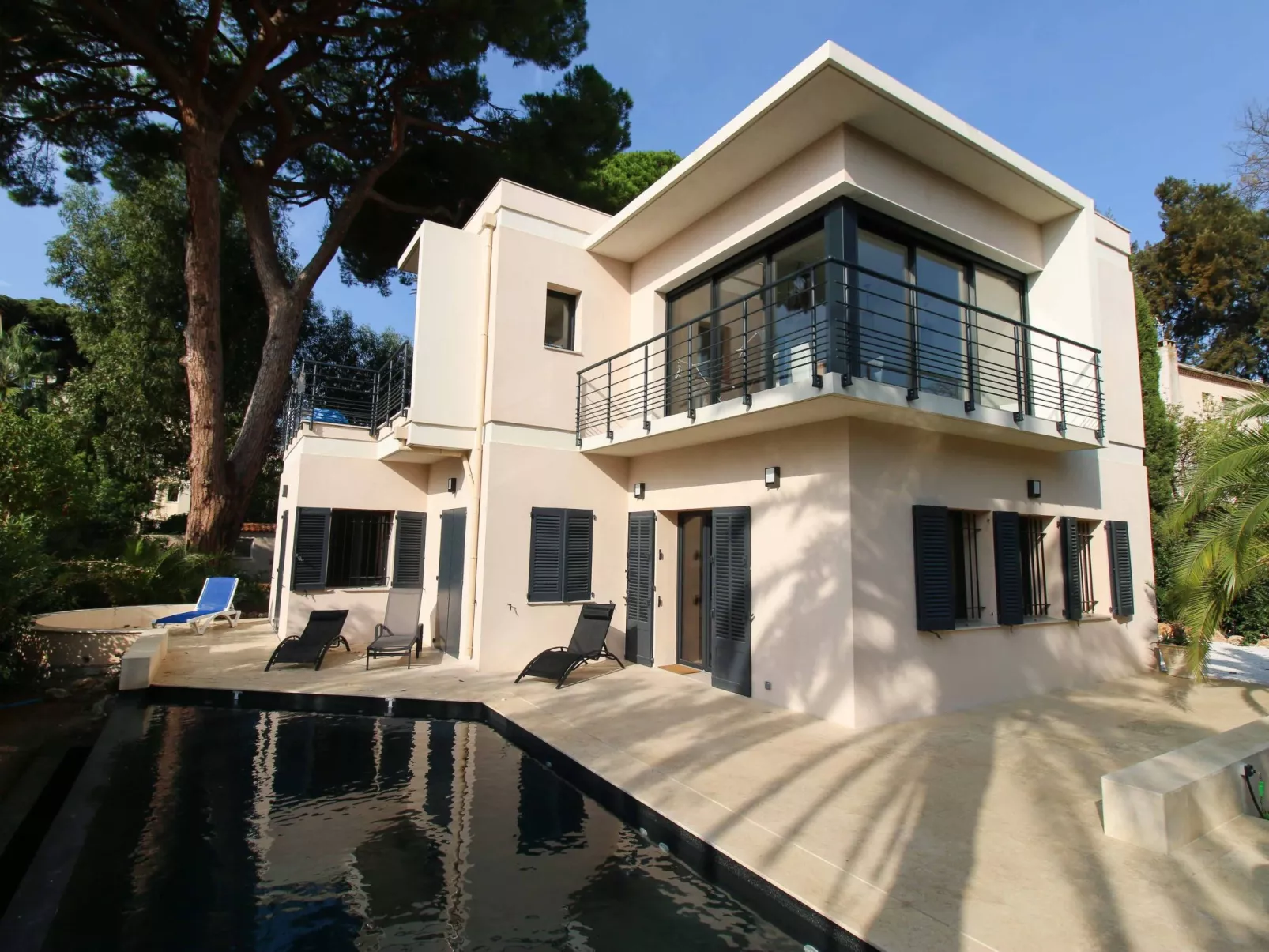 Appartement mit Infinity-Pool