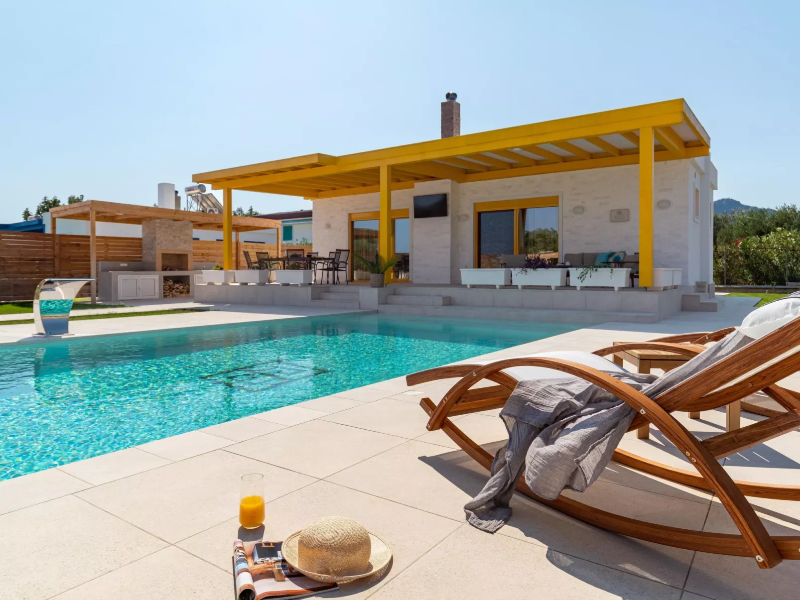 Schöne Ferienvilla Ilios