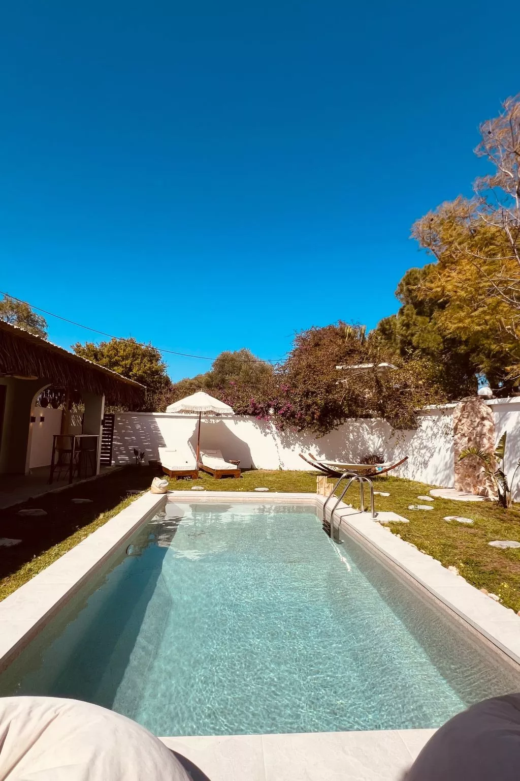 "Naya" mit eigenem Pool