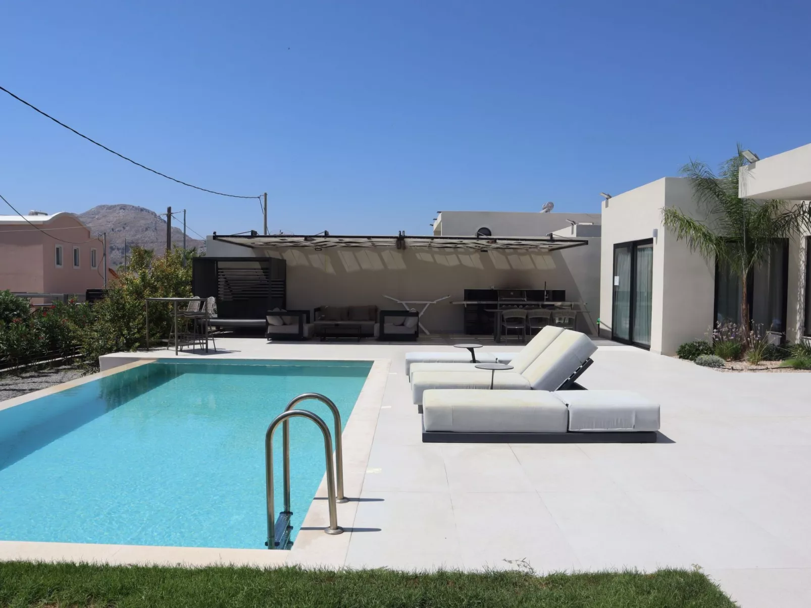 Trapezia Luxury Living - Mondstein