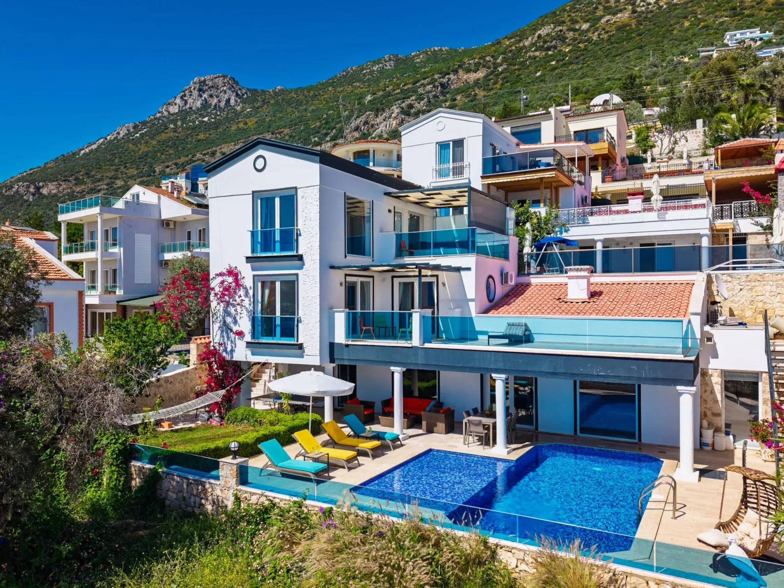 Mit Meerblick und Garten für Familien