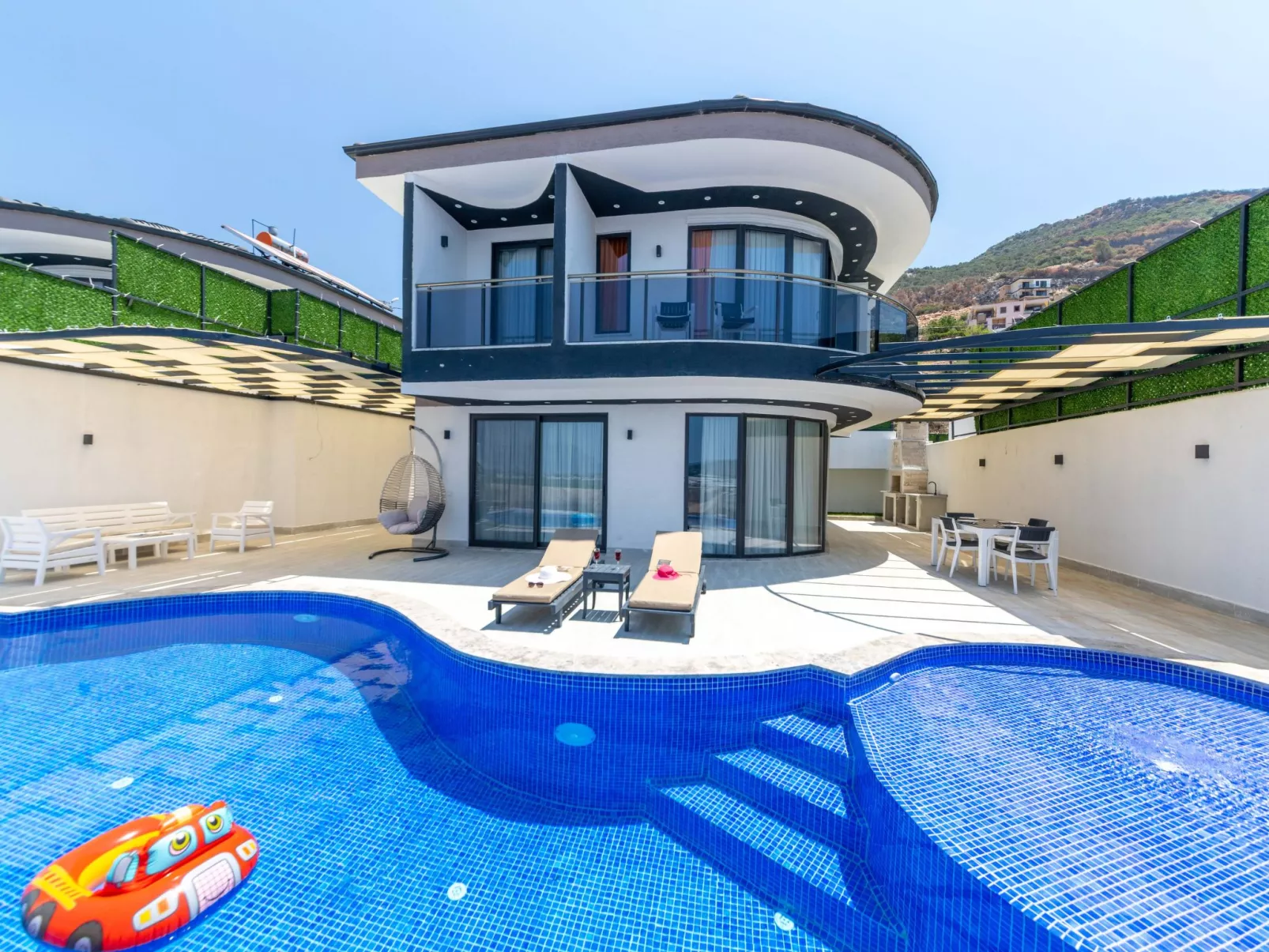 Moderne schöne Villa in der Natur für 4 Personen