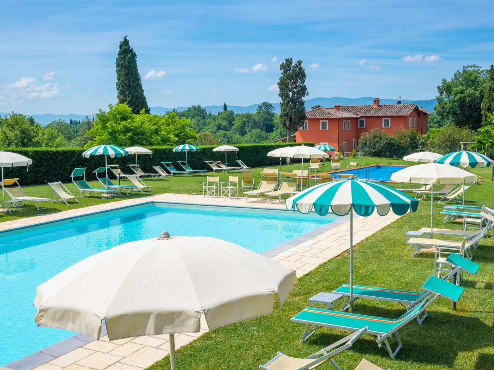 "Olivo t5 Rota" mit Pool