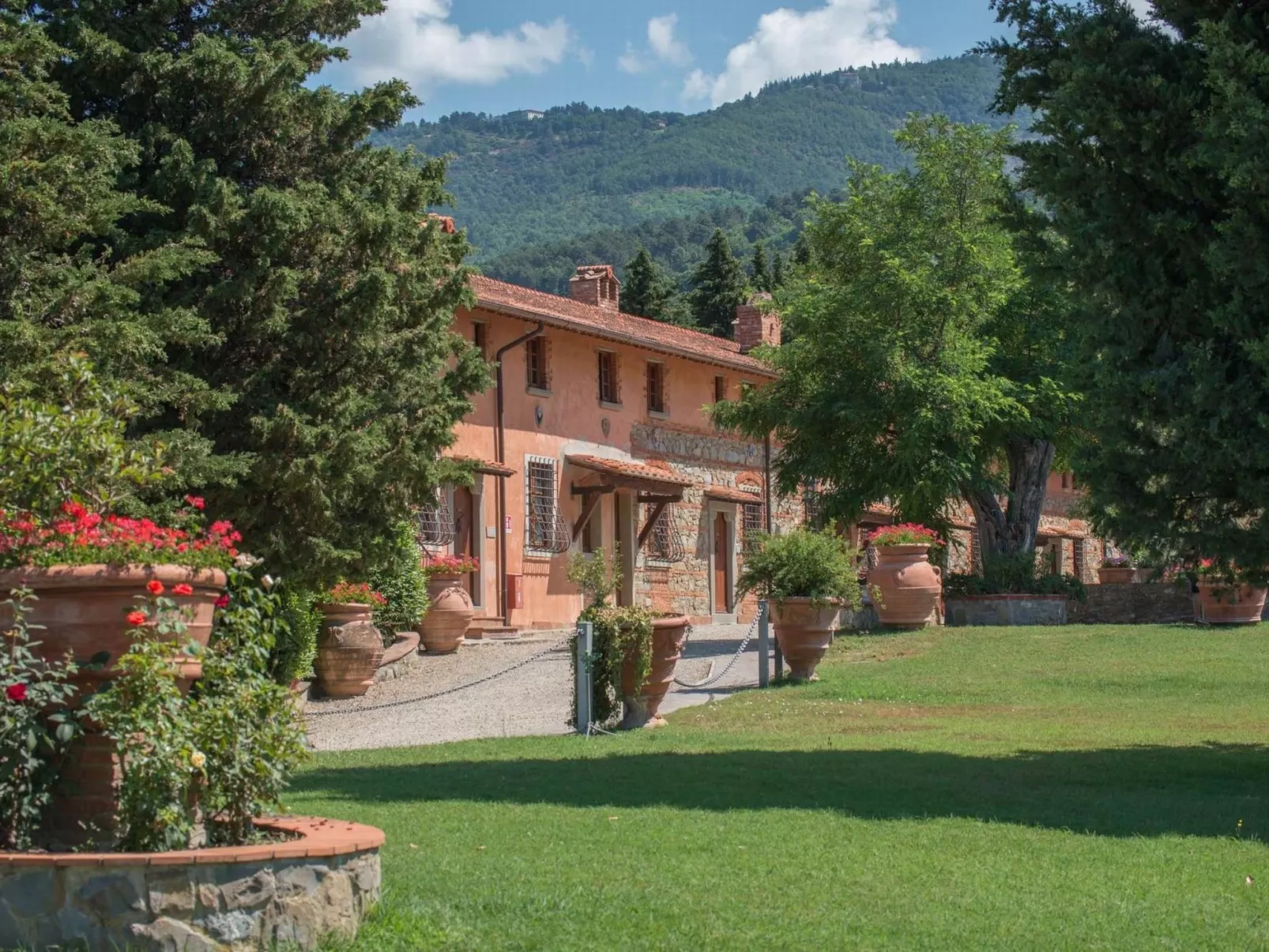 Unterkunft für 5 Personen, auf einem Bauernhof mit Schwimmbad