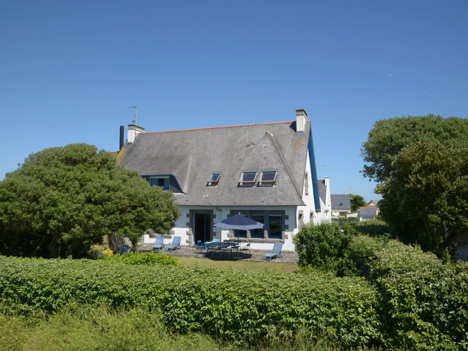 "Men Meur" mit Blick auf das Wasser