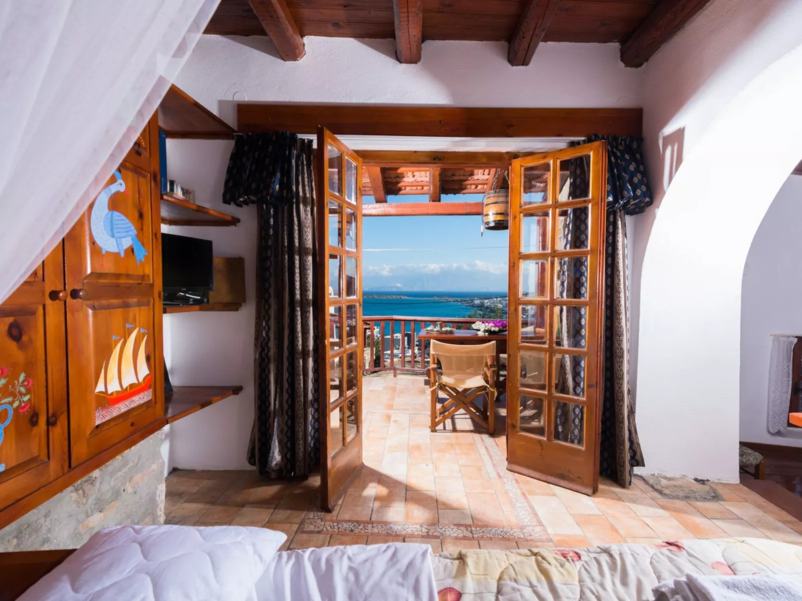 Leonidas Traditionelles kretisches Haus mit Meerblick