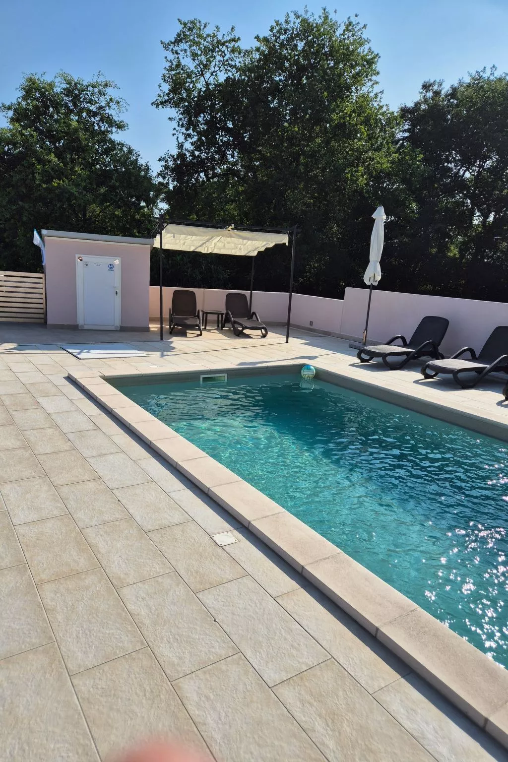 Villa Paolija' Wohnung mit Schwimmbad