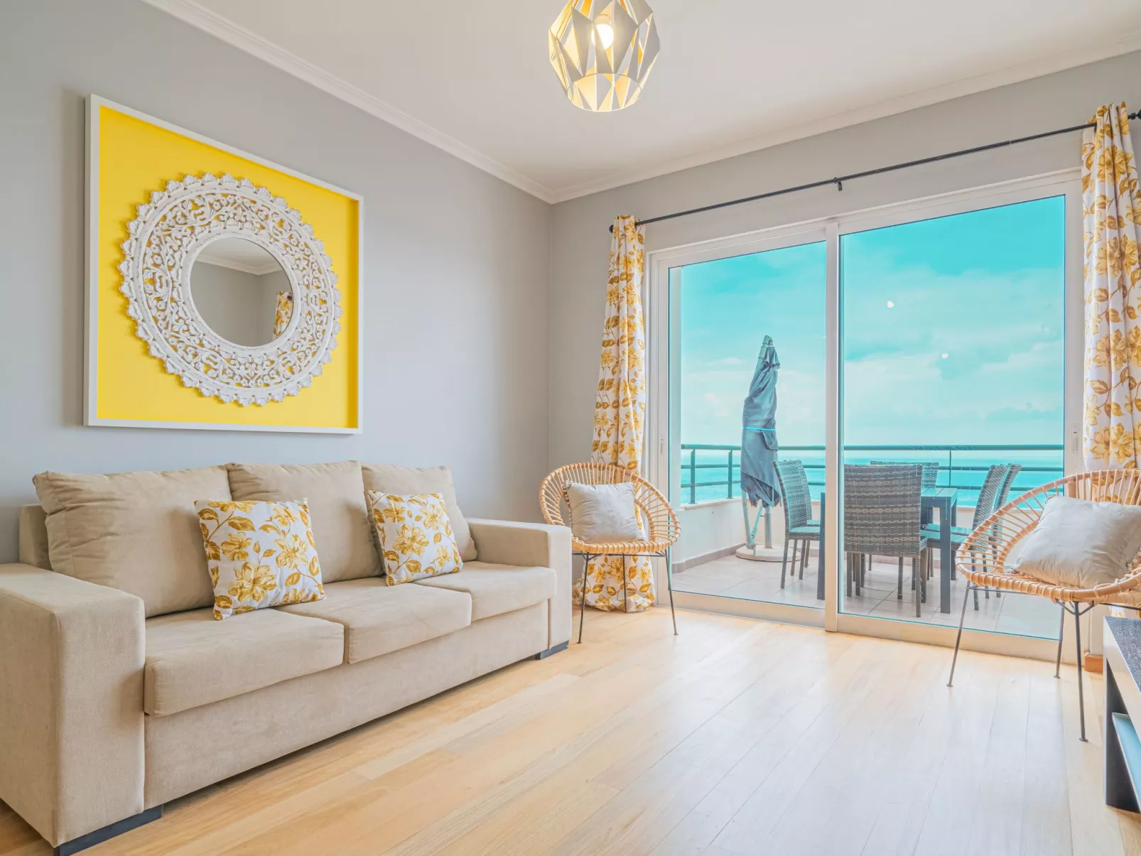 Appartement mit Meerblick