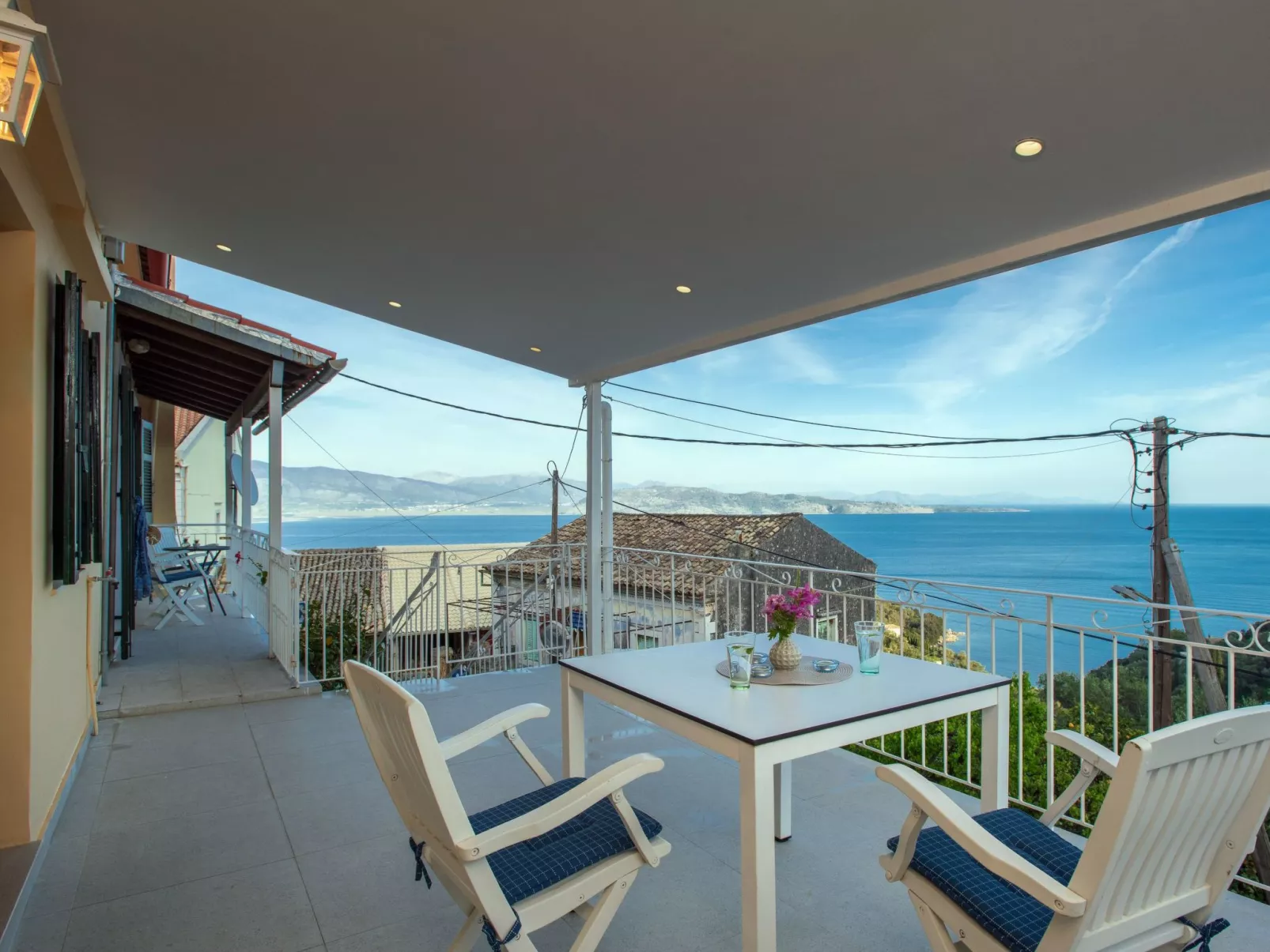 Studio mit atemberaubendem Blick auf das Meer