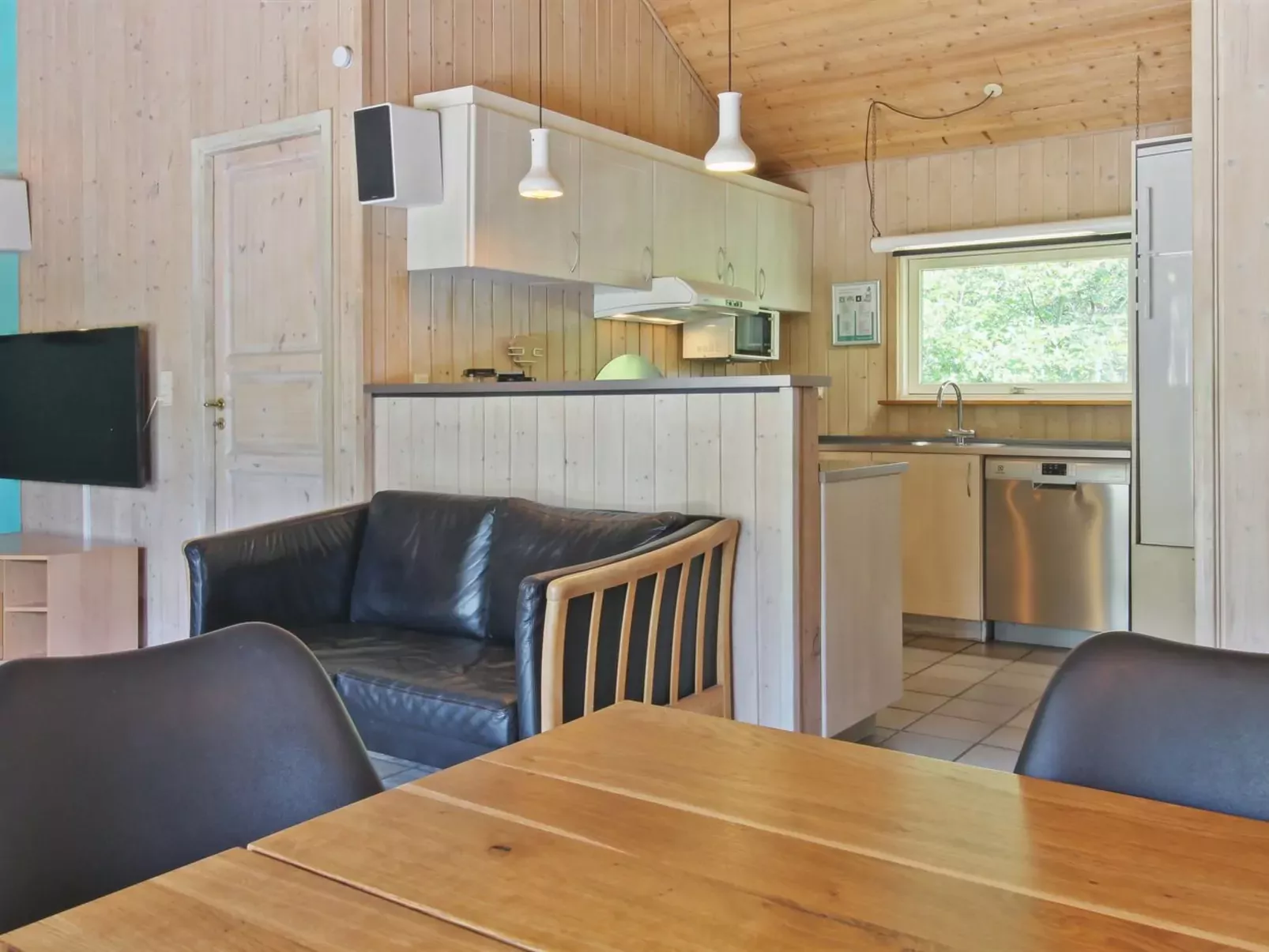 "Thordo" - 2.4km from the sea-Inside