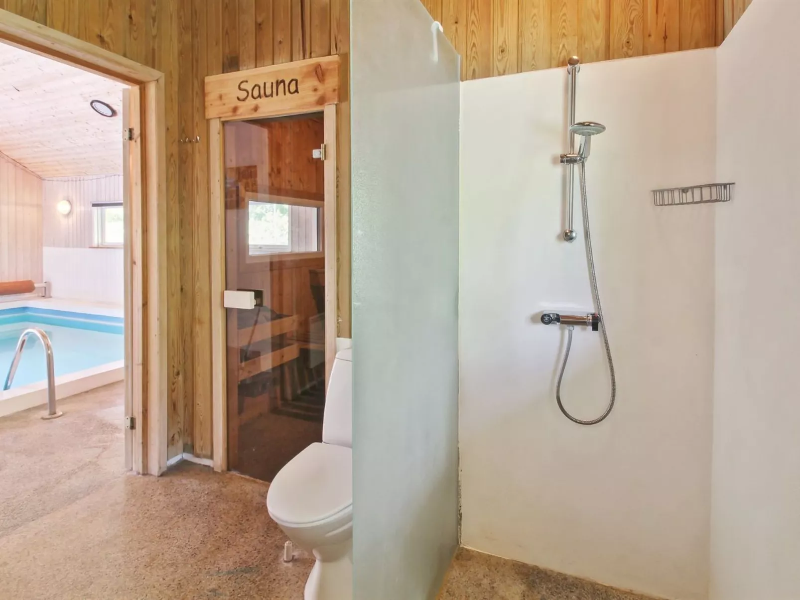"Thordo" - 2.4km from the sea-Inside