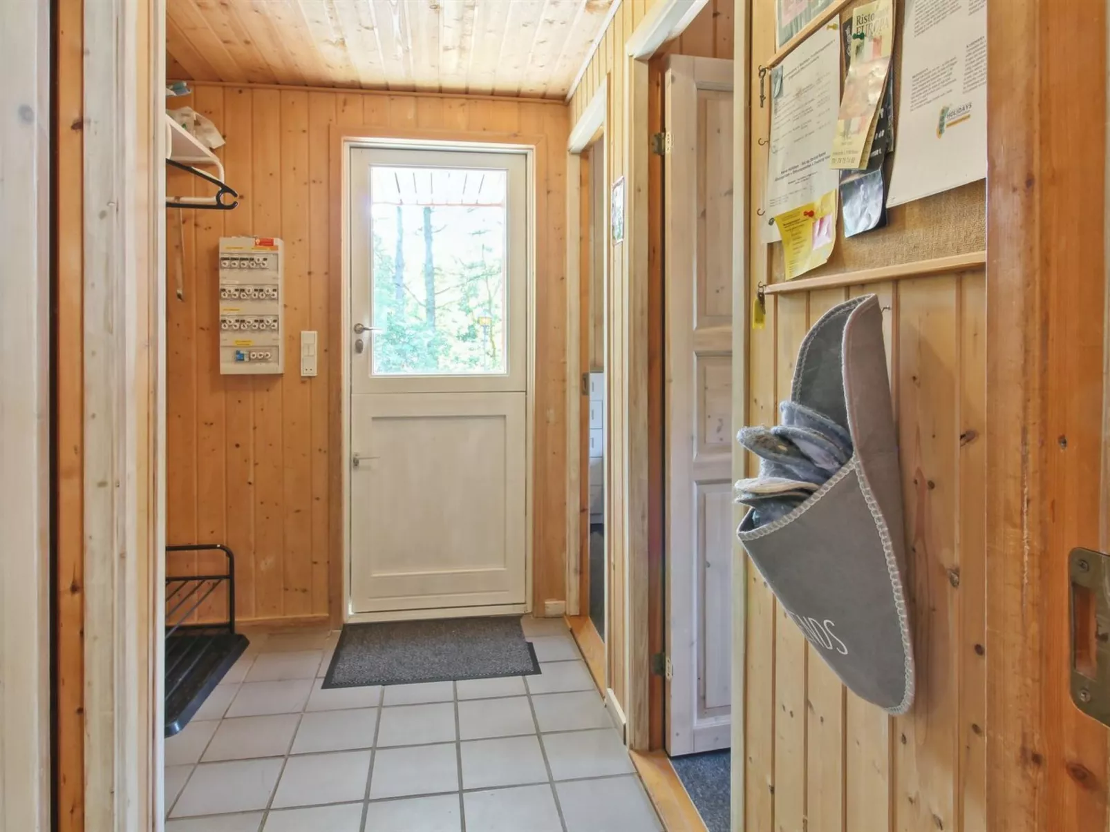 "Thordo" - 2.4km from the sea-Inside
