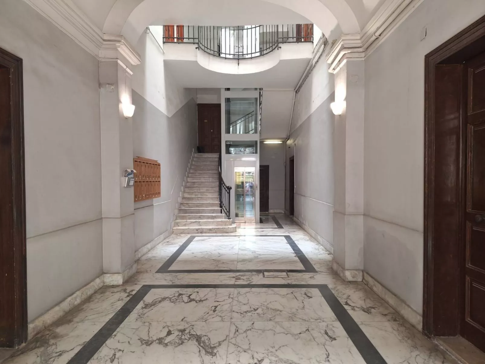 Touristenwohnheim "Via tanzi 27 bari"