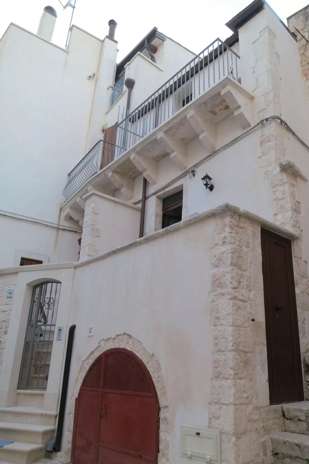 In 2015 renoviertes Ferienhaus inmitten der Altstadt mit steinernen Rundbögen