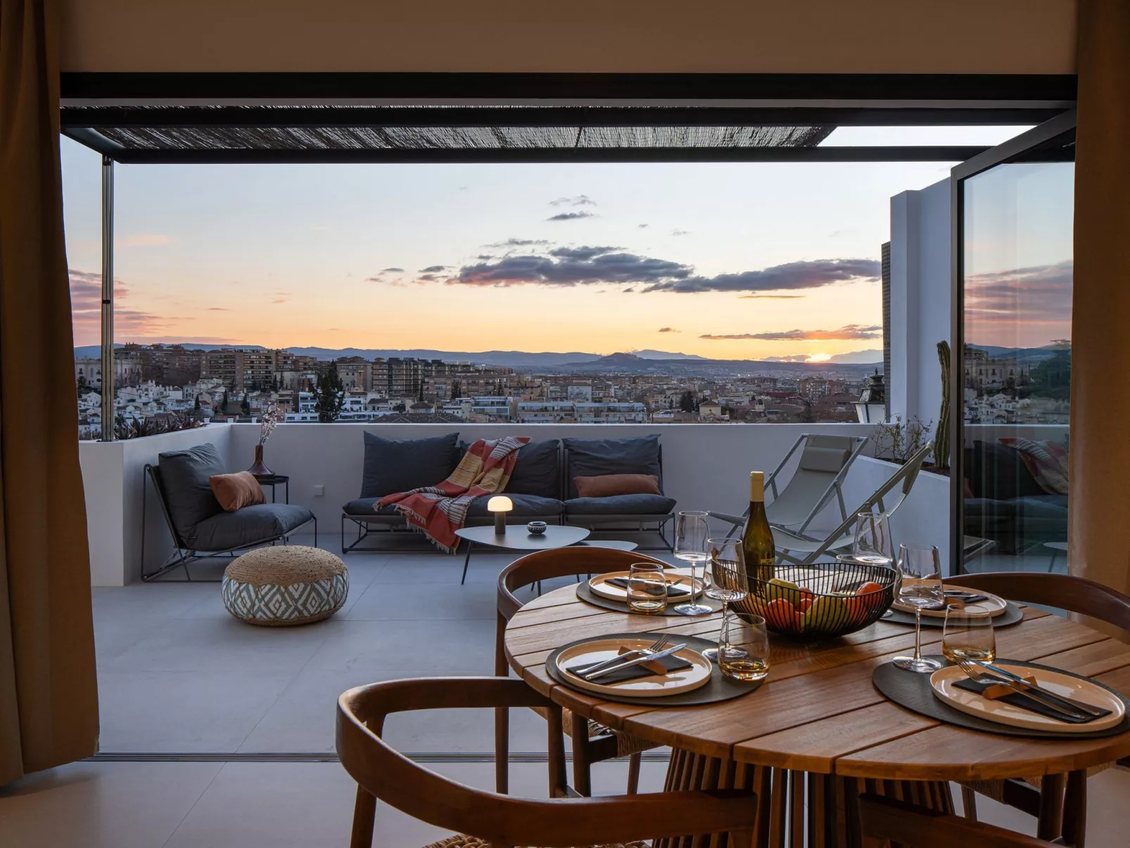 Privater Pool - Terrasse mit Aussicht - Tolle Lage