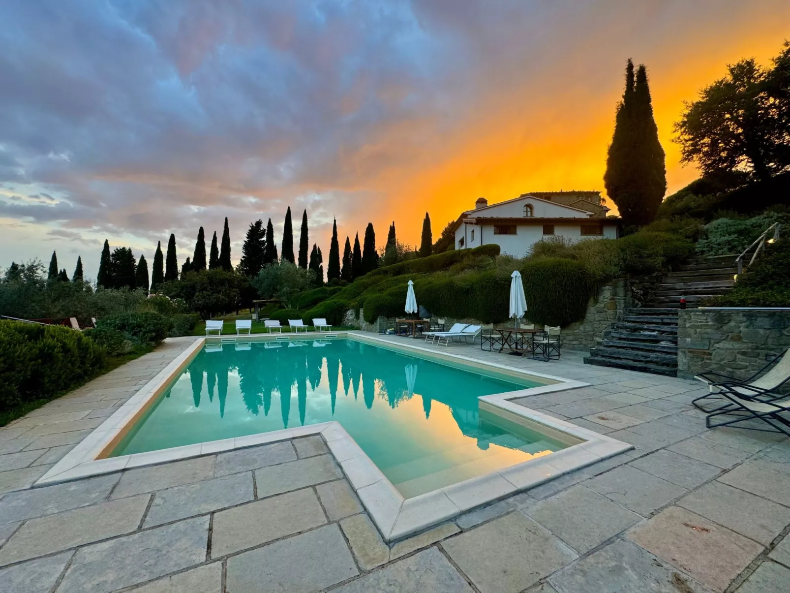 Villa mit Pool und zauberhafter Aussicht