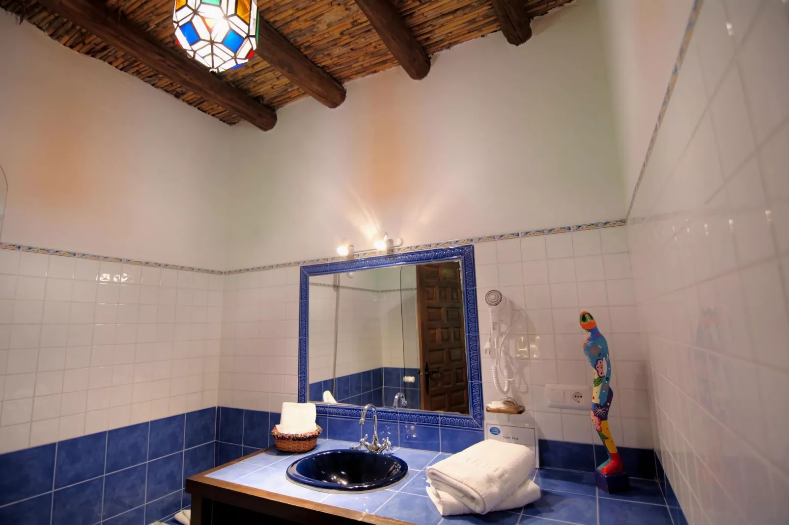 Cortijo Los Olivos-Bathroom