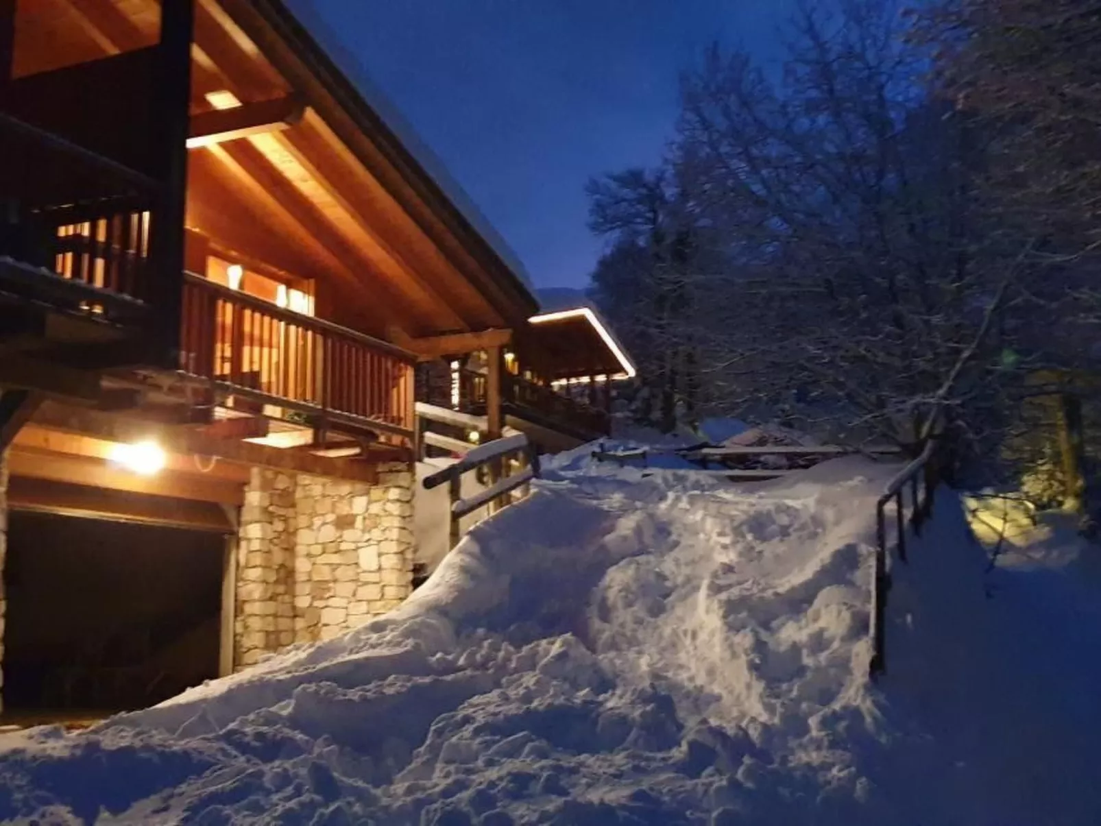 Berghütte mit Wasserblick