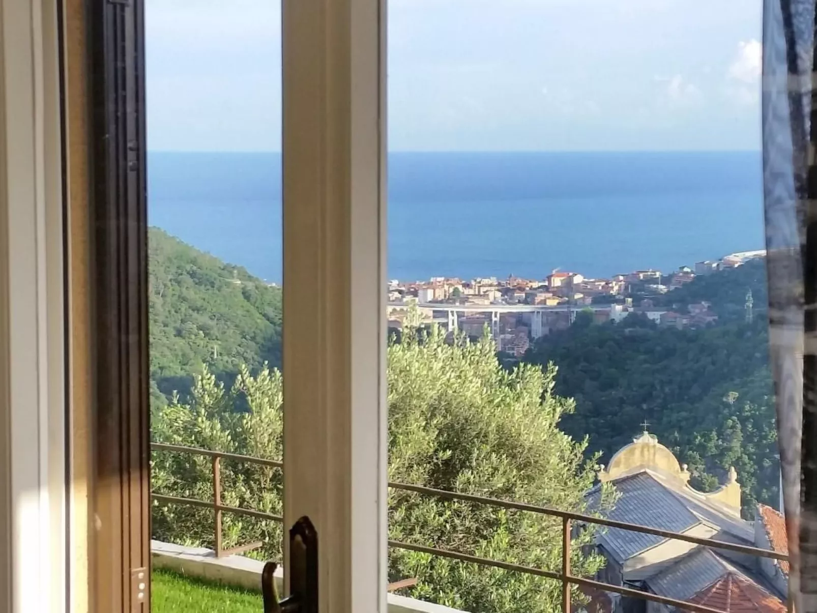 In Varazze mit Garten und Parkplatz