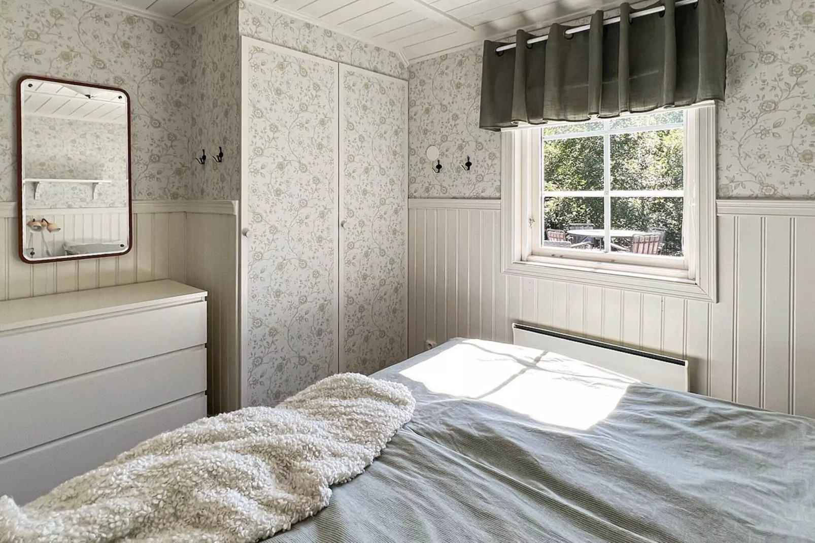 4 person holiday home in HÅCKSVIK-By Traum-Indoor