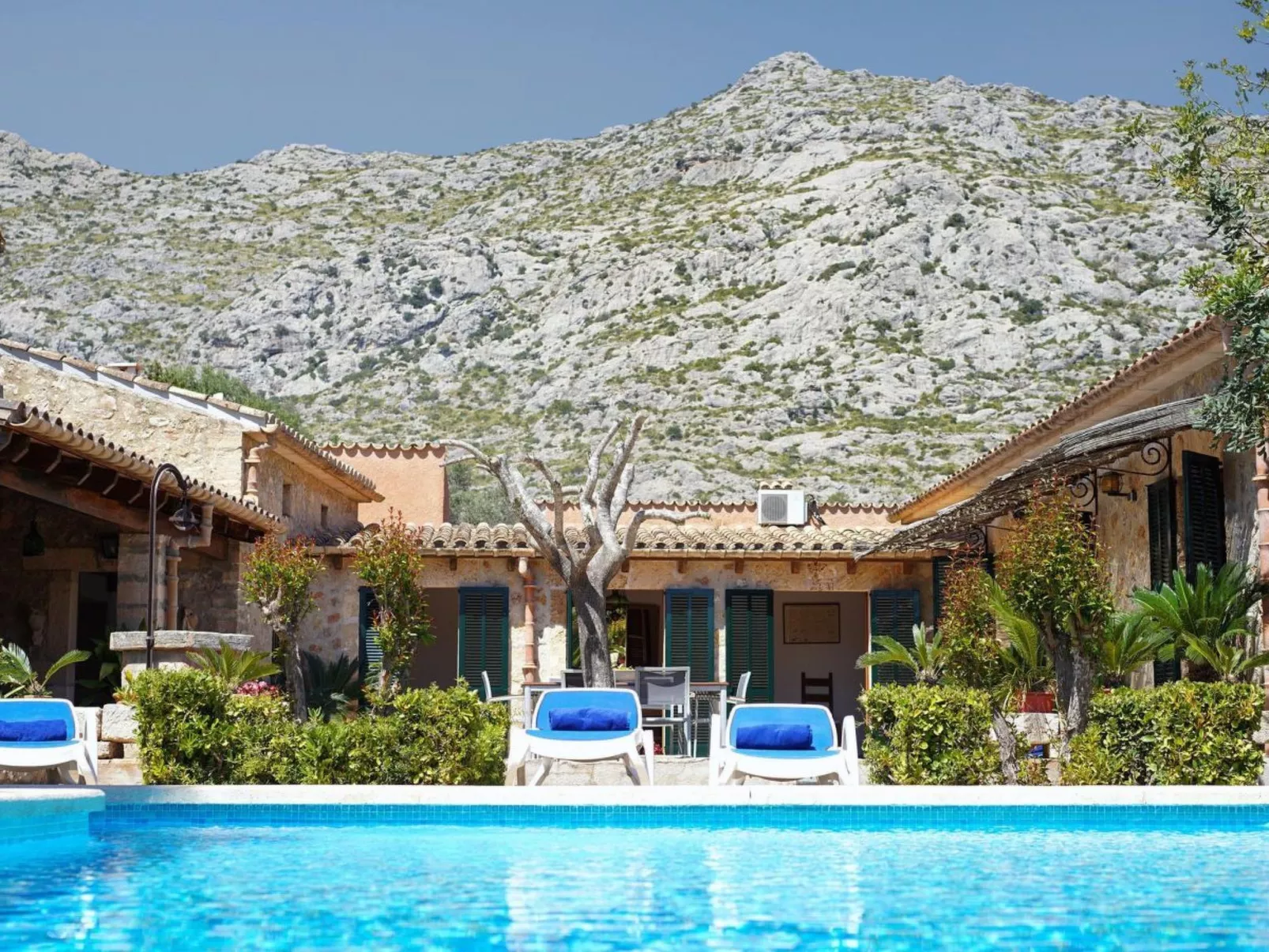 Charmante ländliche Villa Martorell mit Schwimmbad