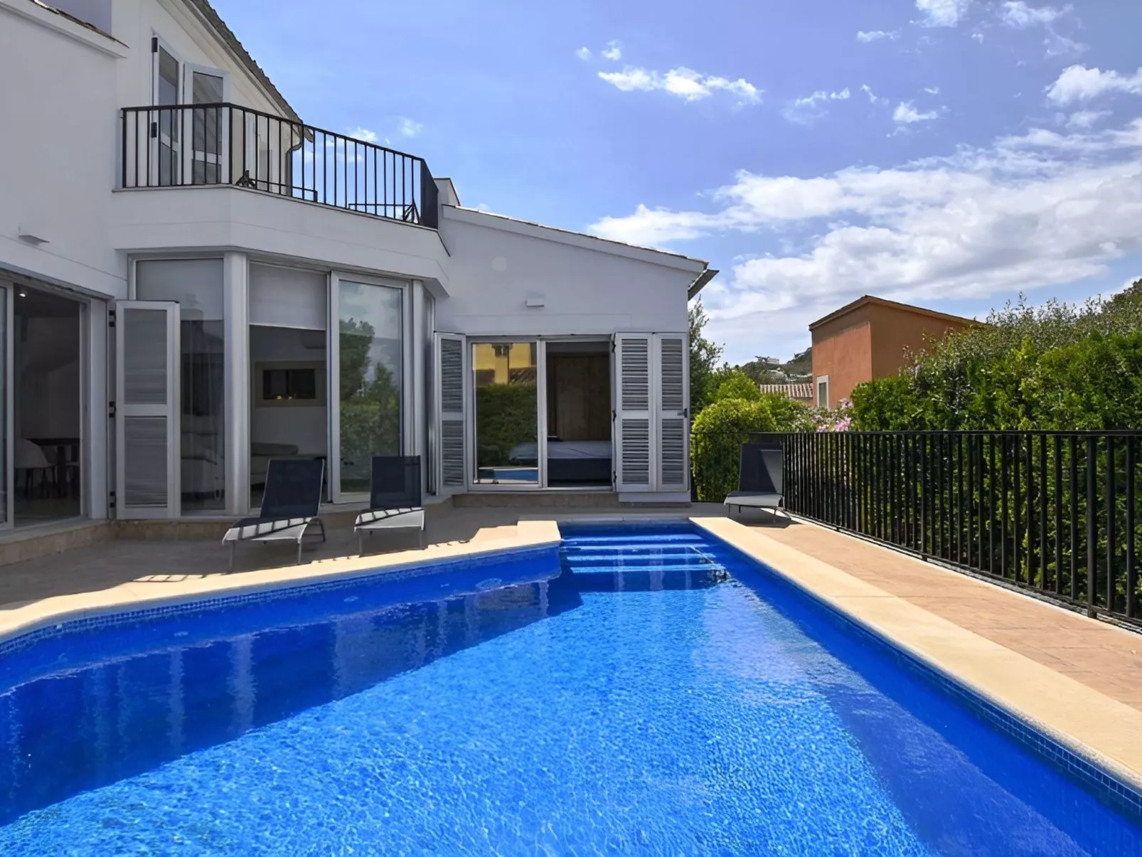 Villa "Calma" mit privatem Pool und Meerblick