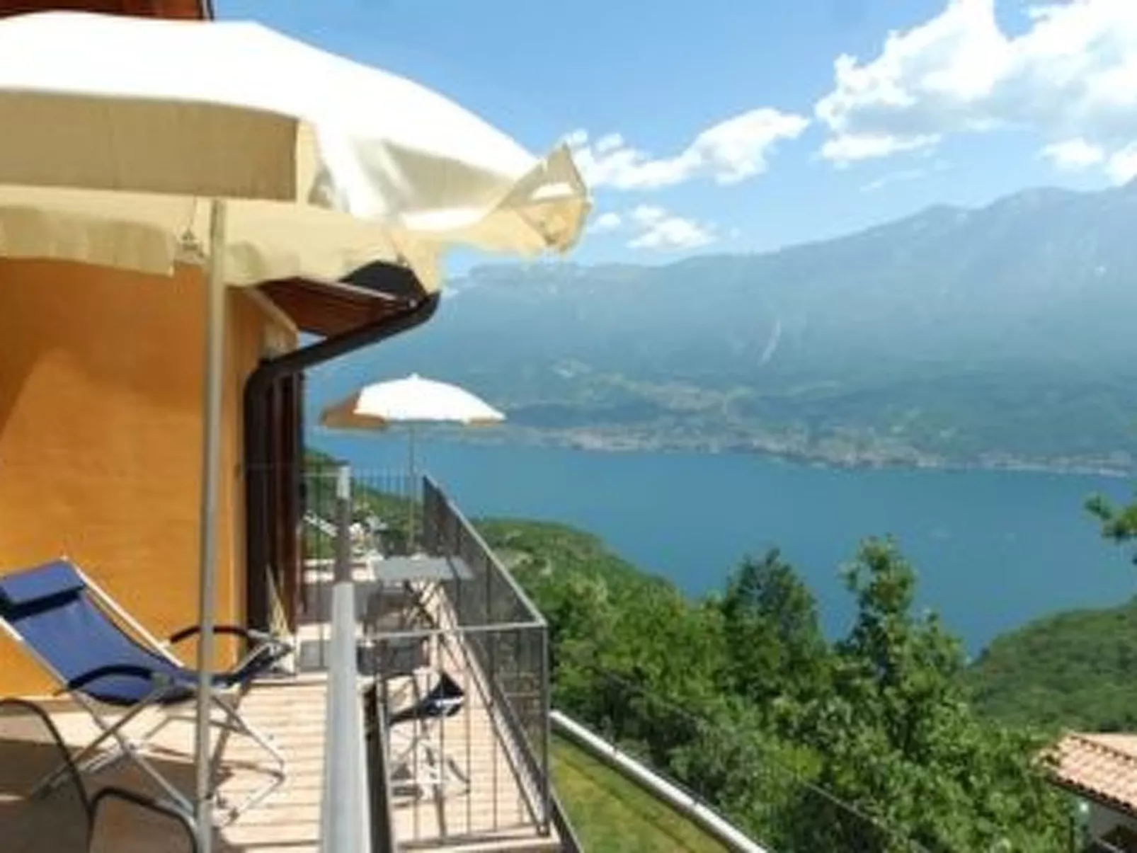 "Dreizimmerwohnung mit Balkon