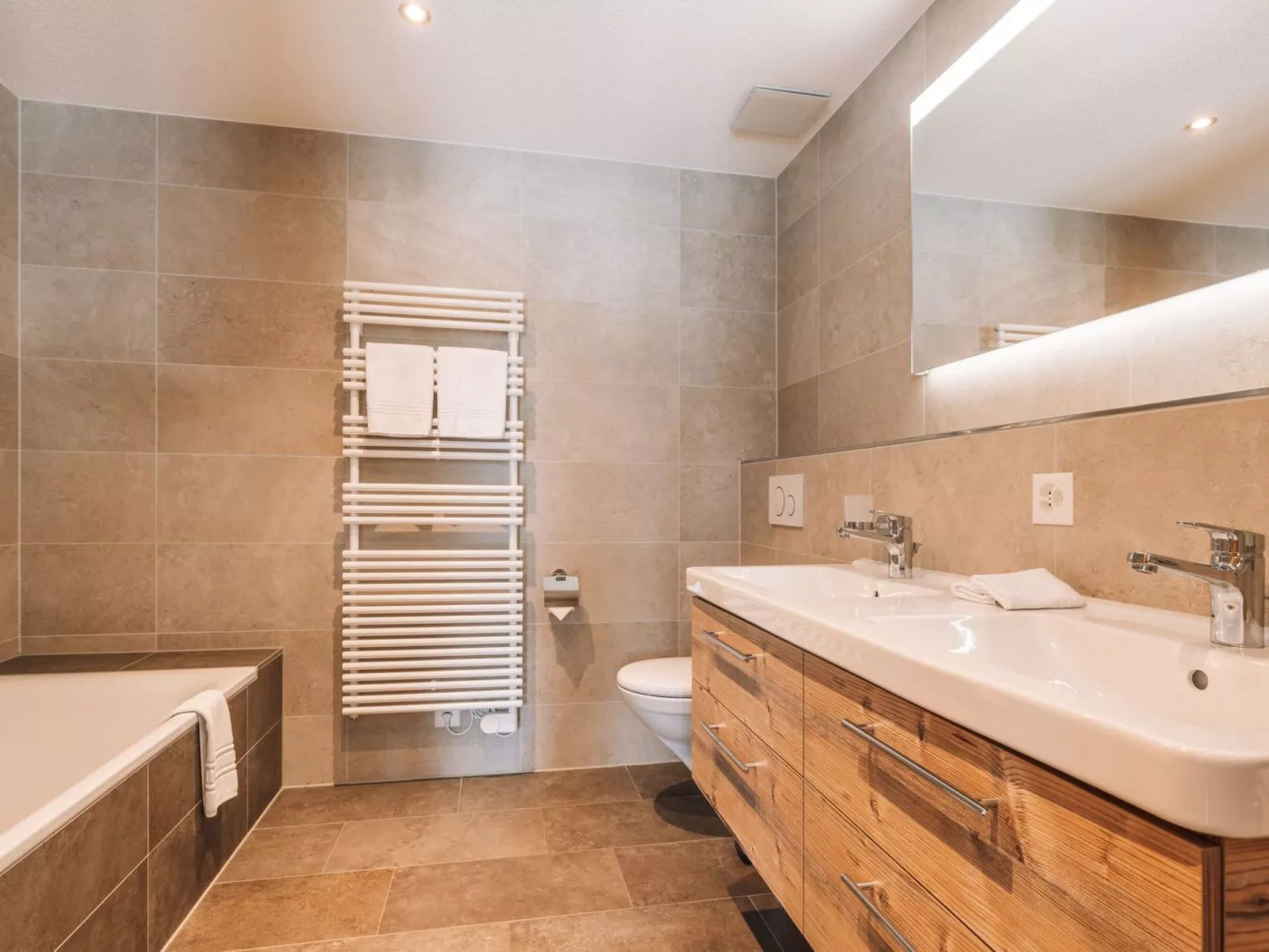 Hohturnen 3.5 Zimmer Wohnung-Inside