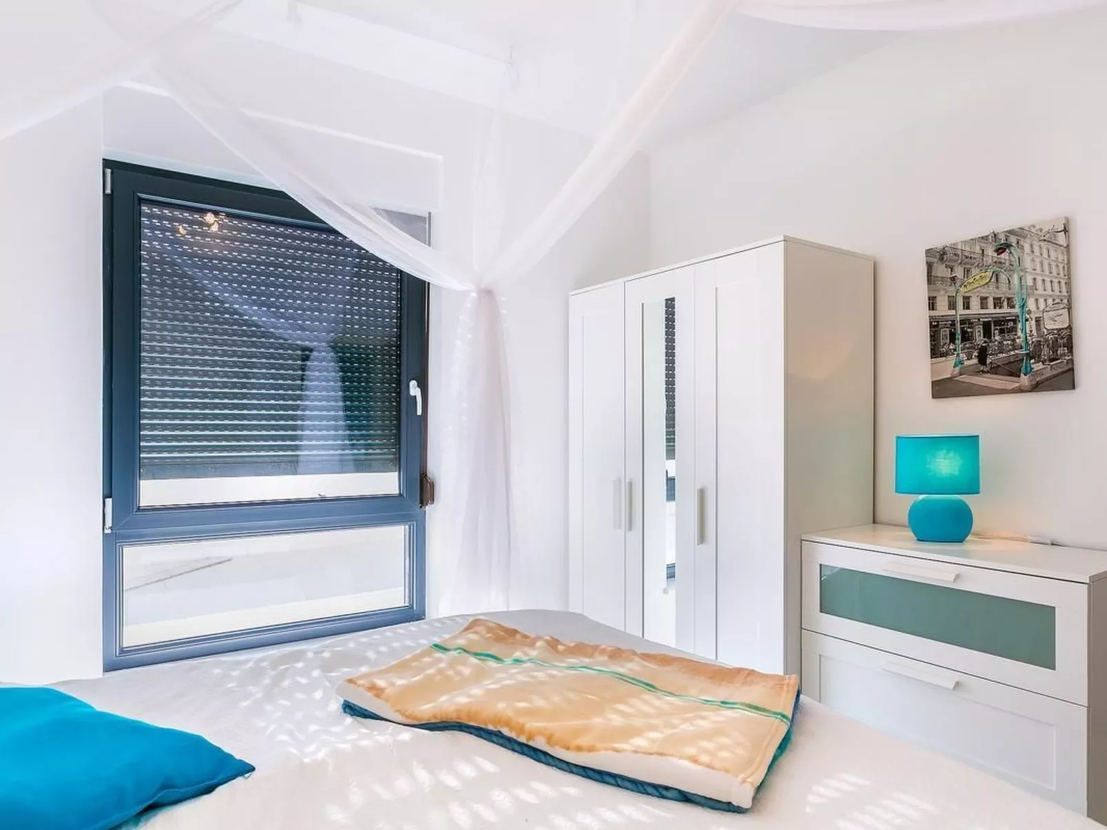 Für 4 Personen ca. 80m, in Medulin-Inside