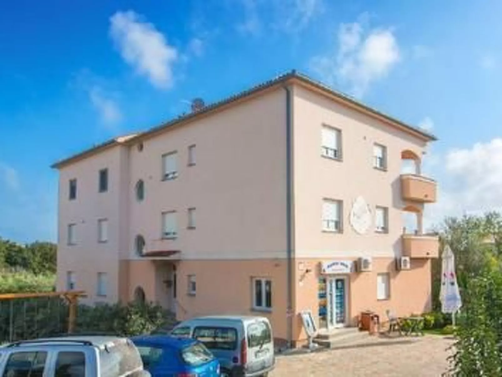 Wohnung "Cukon" mit Balkon