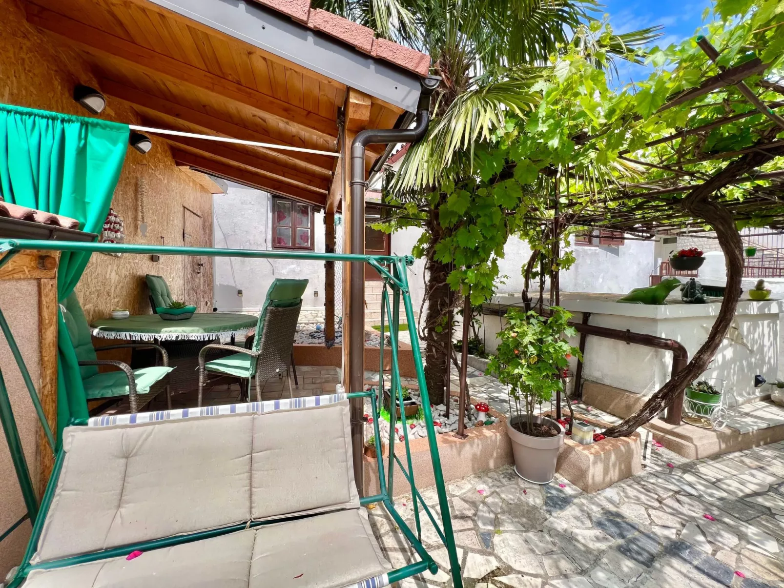 Mit eigenem Garten und Grill-Dehors