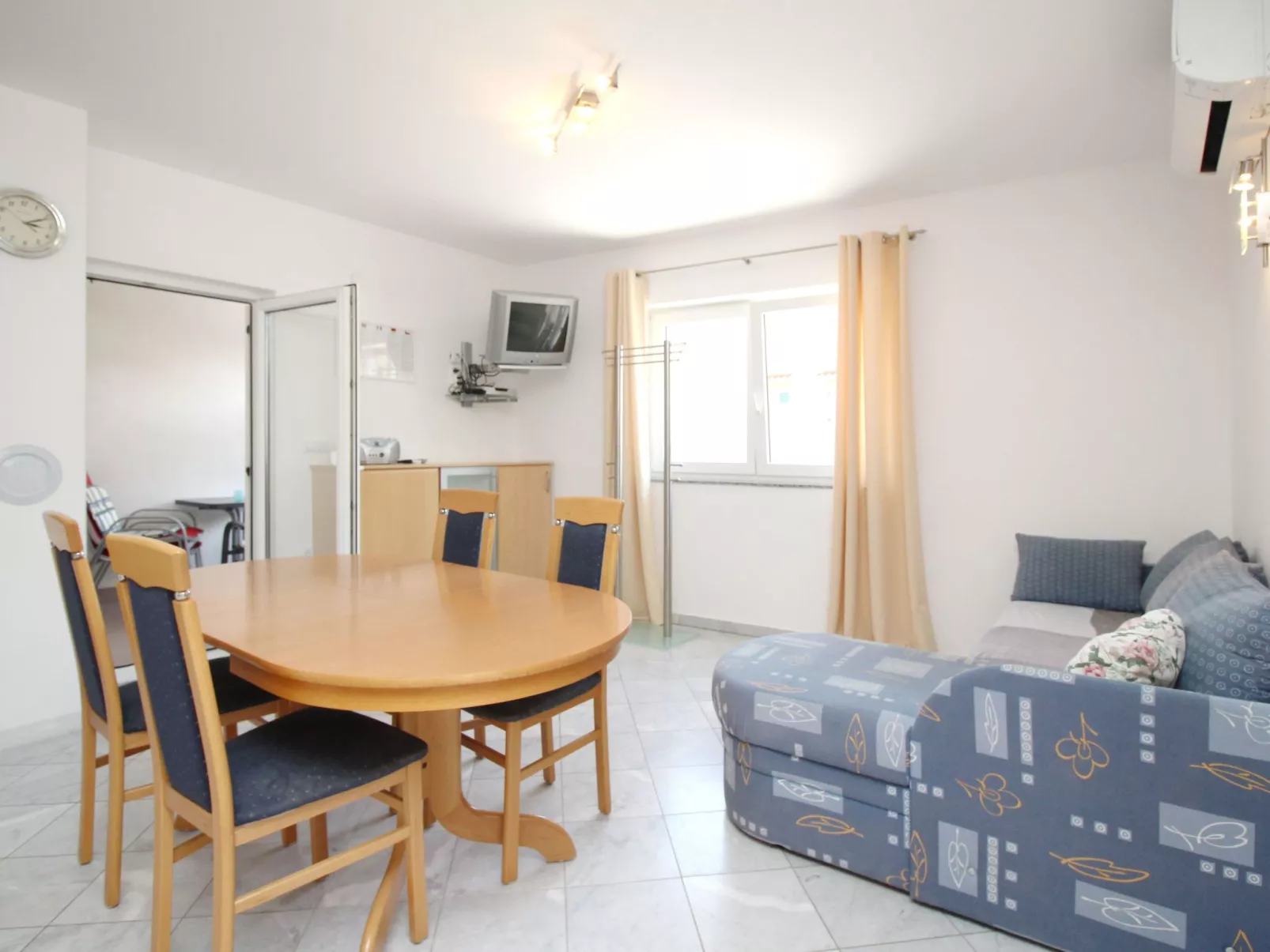 Appartement in Baška mit Eigenem Balkon