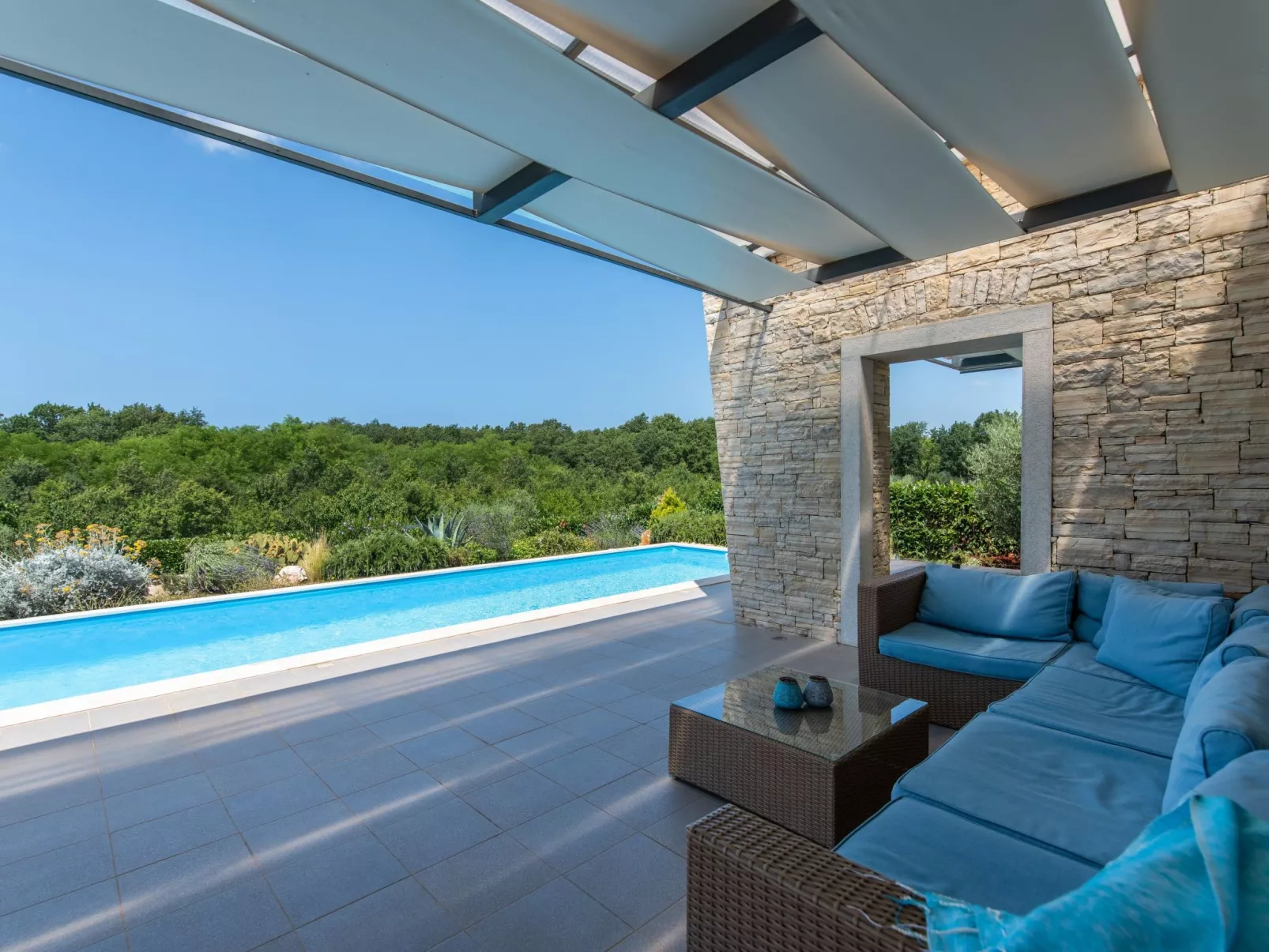 Wunderschönes Ferienhaus in Bužinija mit Pool