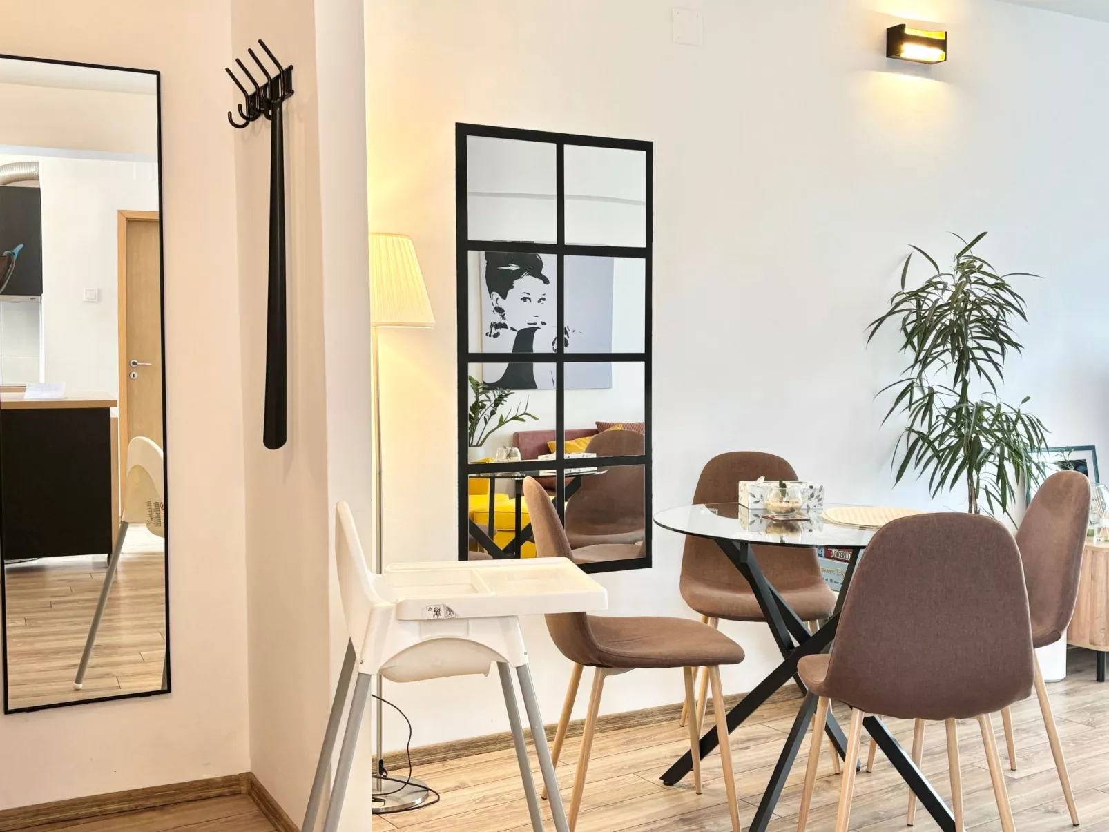 Opera Sunrise zentrale moderne Balkonwohnung