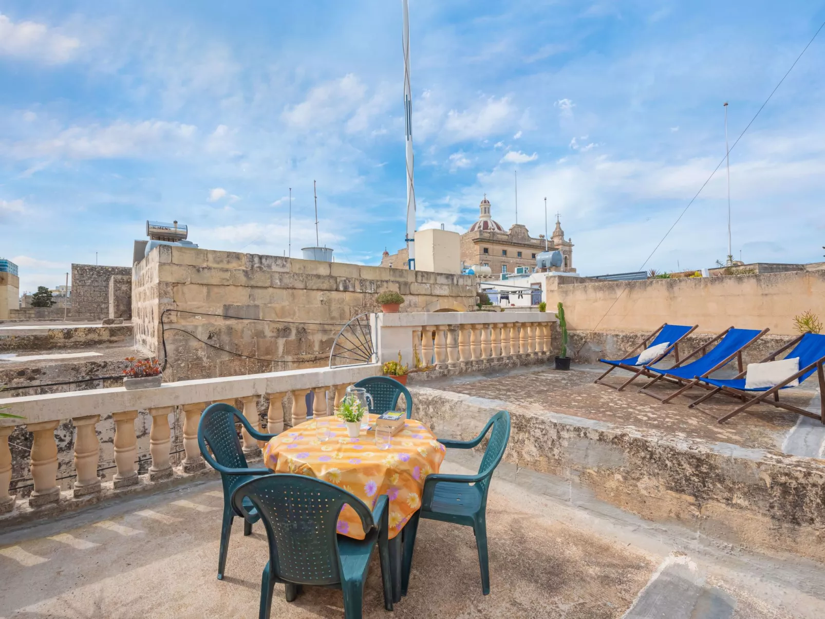 "Casa Melita" in der Nähe des mittelalterlichen Mdina-Outside