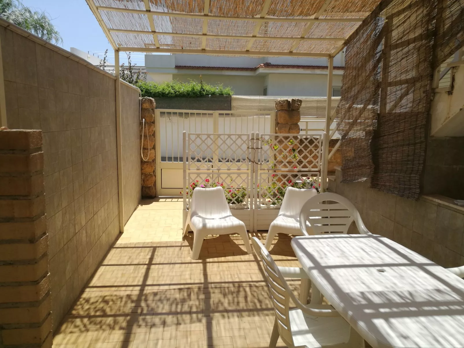 Wohnung 'Gambusia 2' mit Wasserblick-Outside