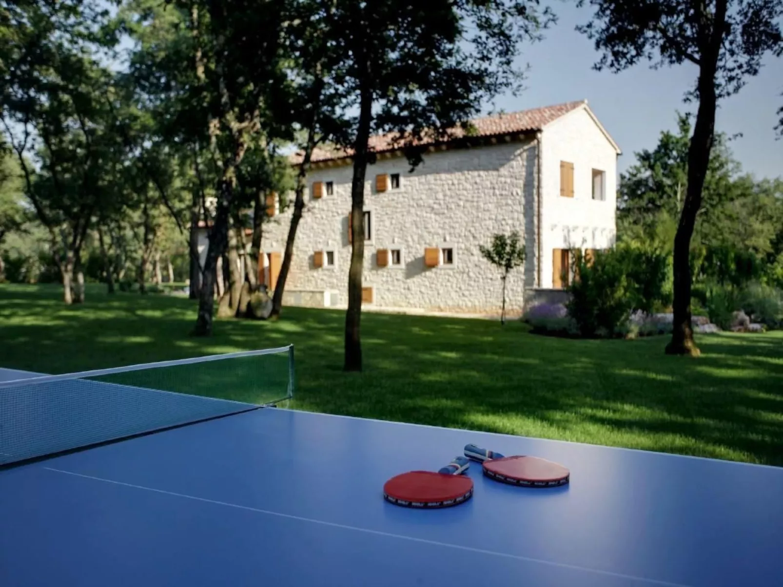 In Karigador mit Terrasse, Whirlpool und Garten-Dehors